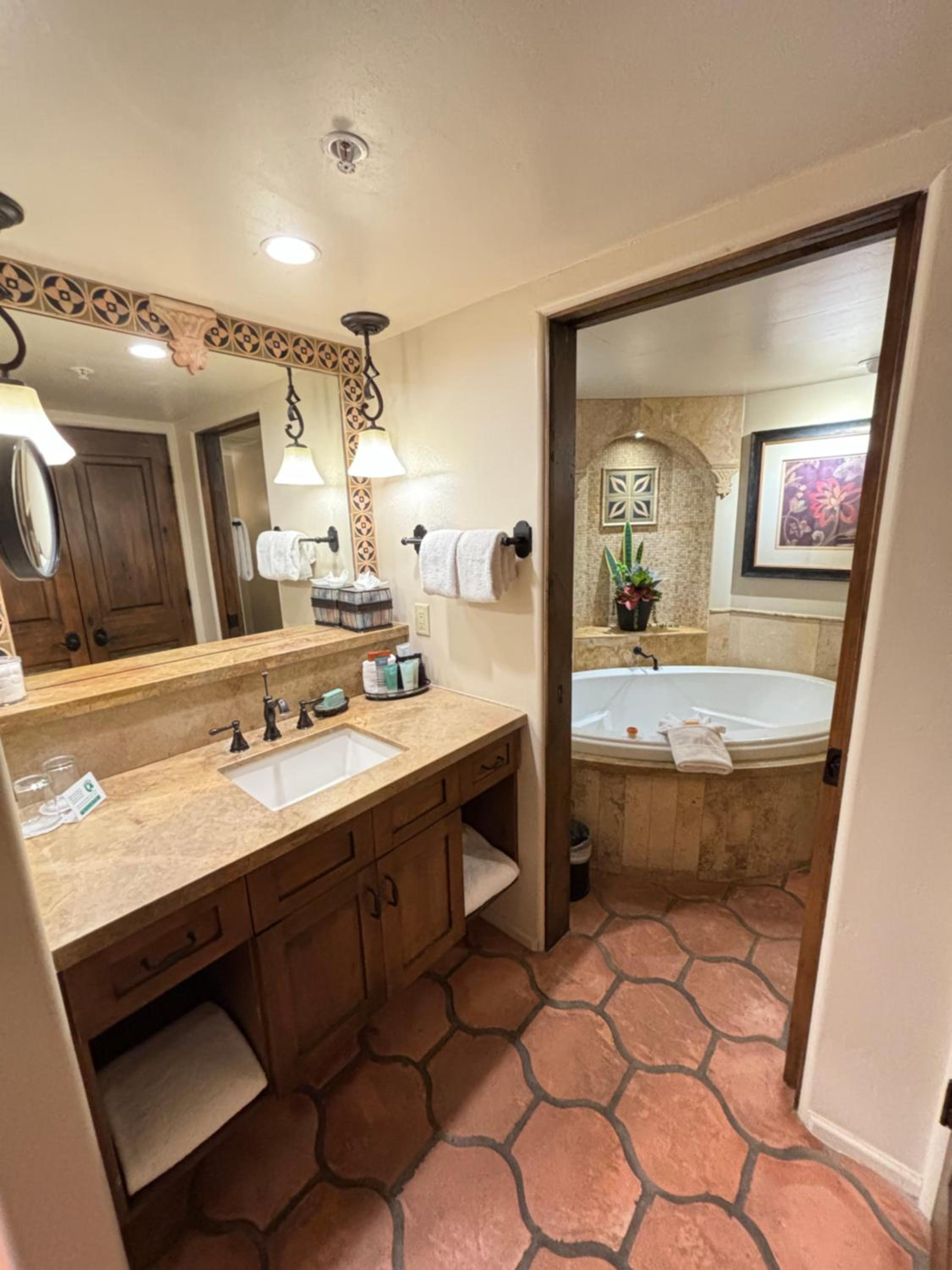Serena Vista - King Room with Spa Bath - Photo 12