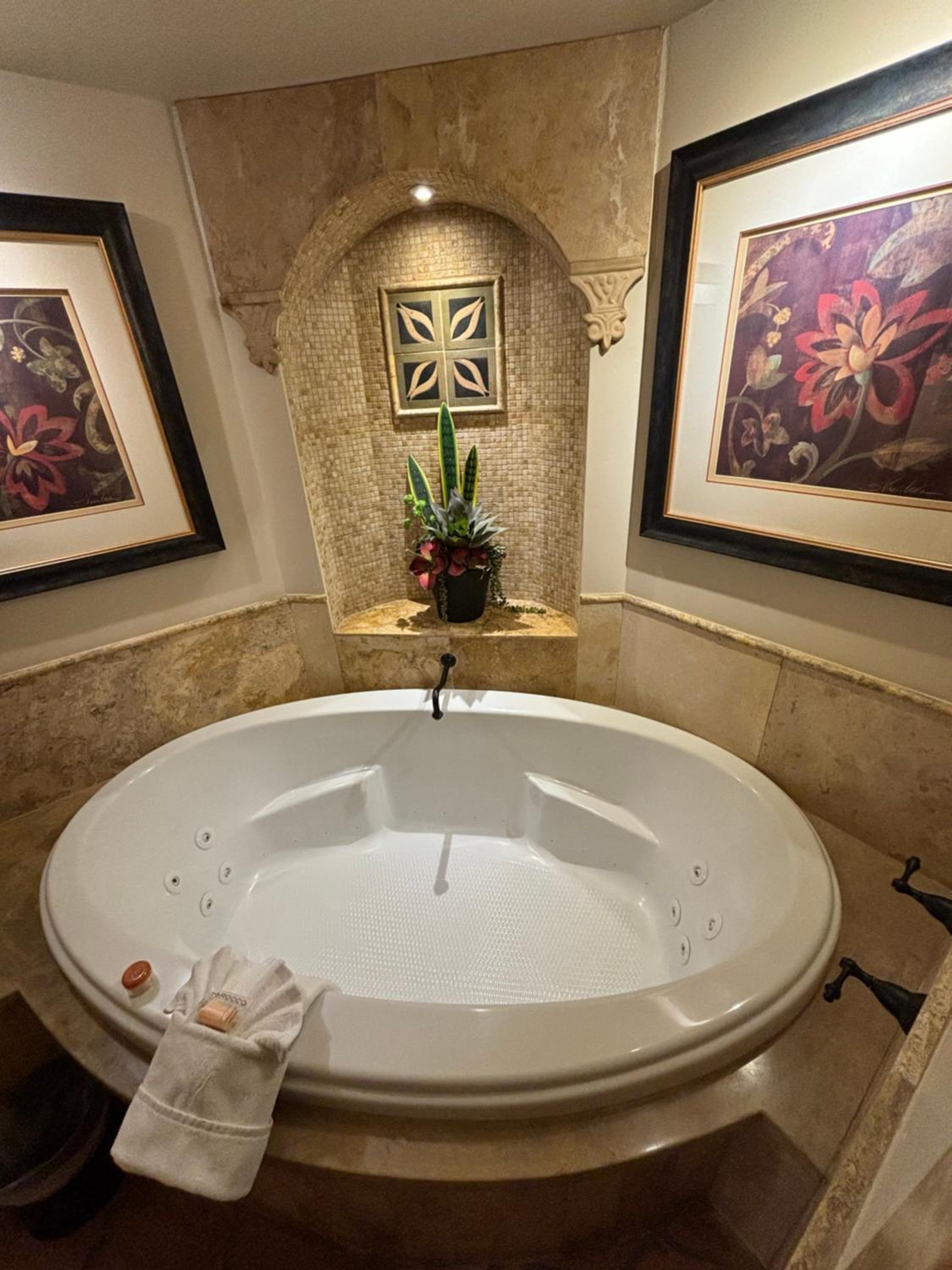 Serena Vista - King Room with Spa Bath - Photo 7