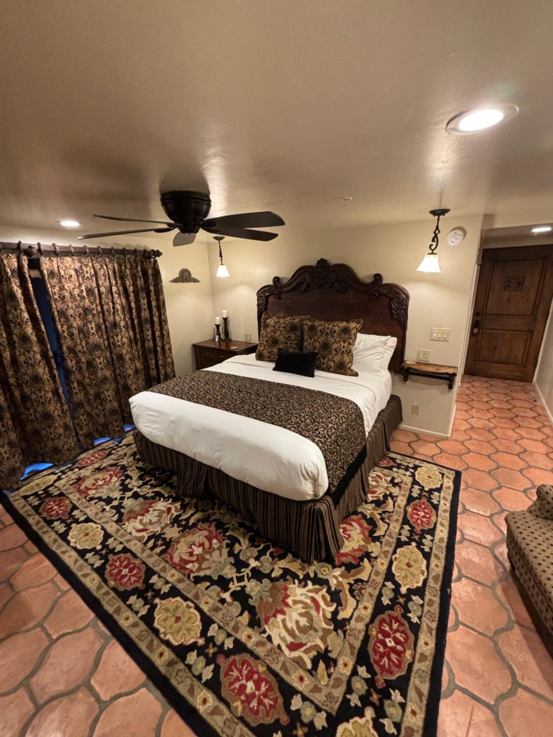 Serena Vista - King Room with Spa Bath - Photo 9