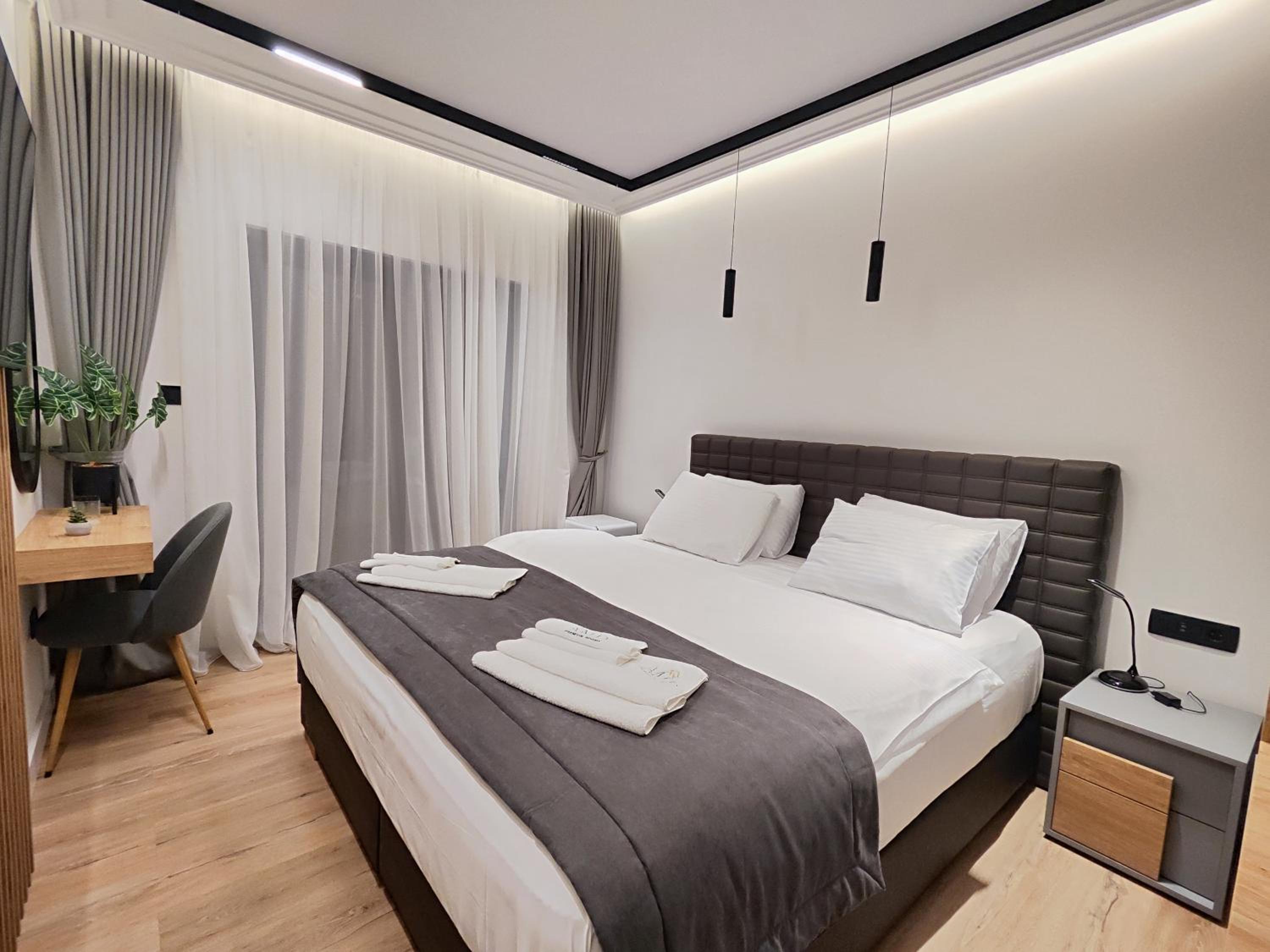 Deluxe Double or Twin Room with Balcony photo 3