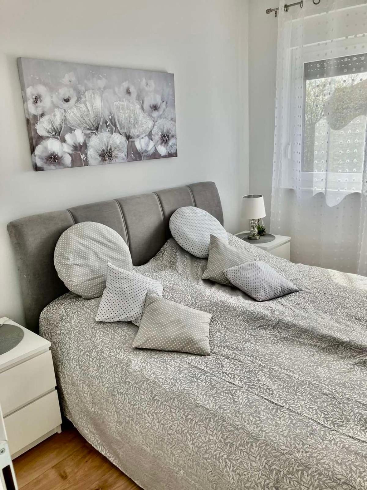 Two-Bedroom Apartment photo 2