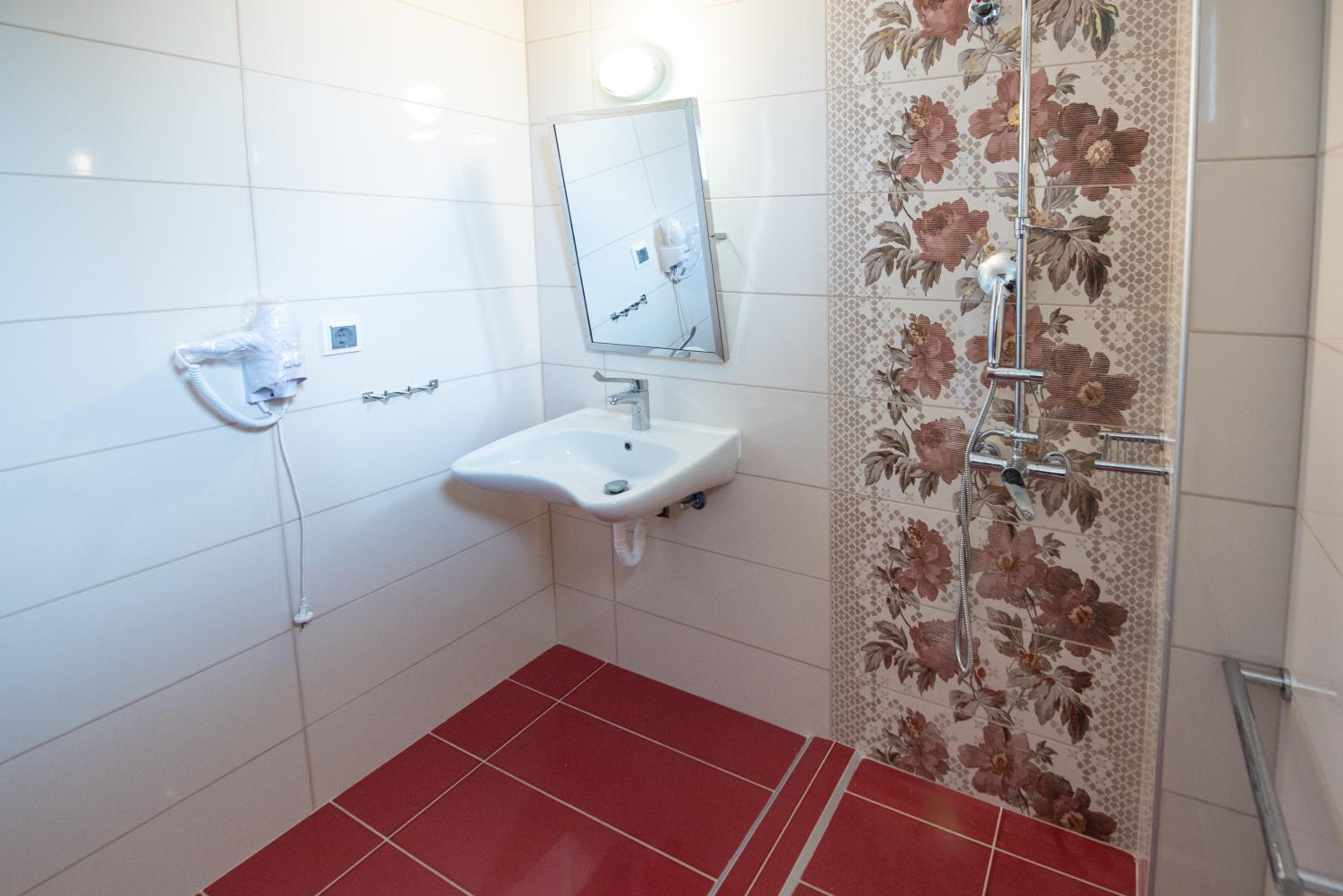 Oasis Apartments, Billede 18