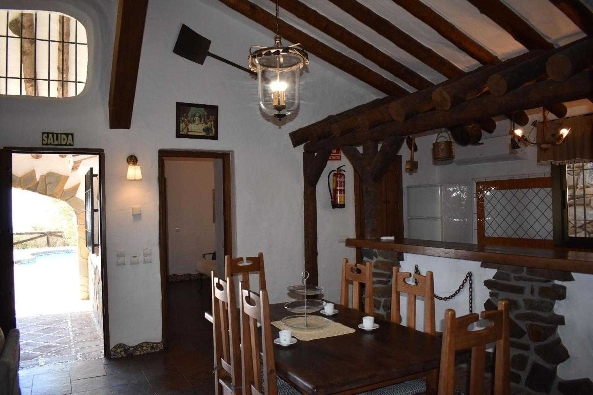 Three-Bedroom Vacation Home  photo 2