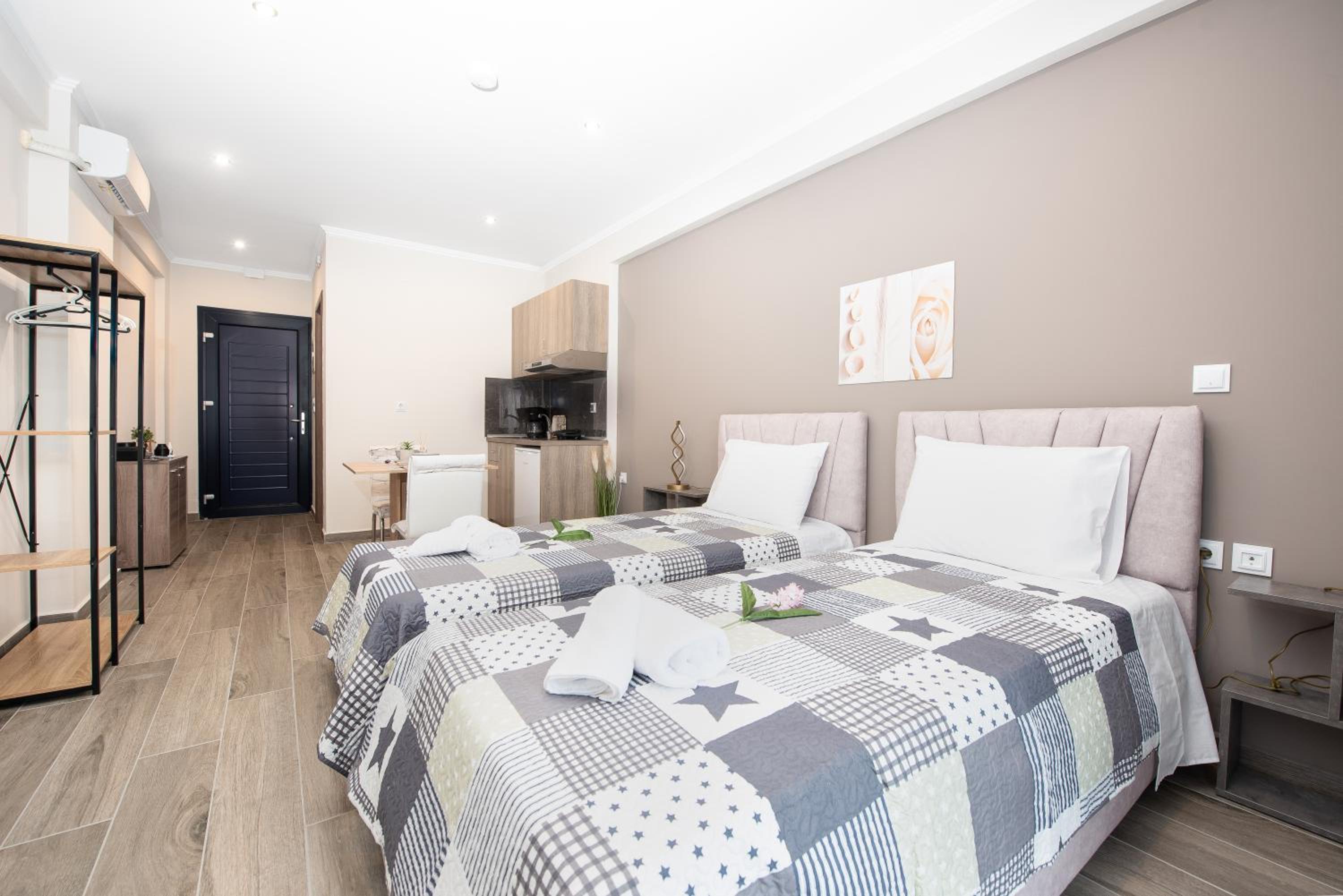 Oasis Apartments, Billede 16