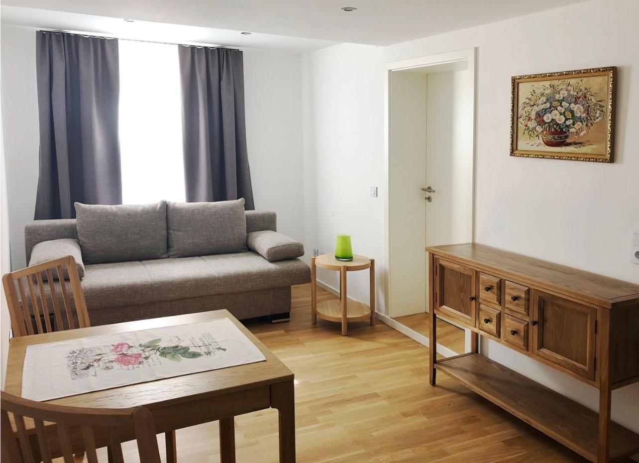 Apartment photo 2