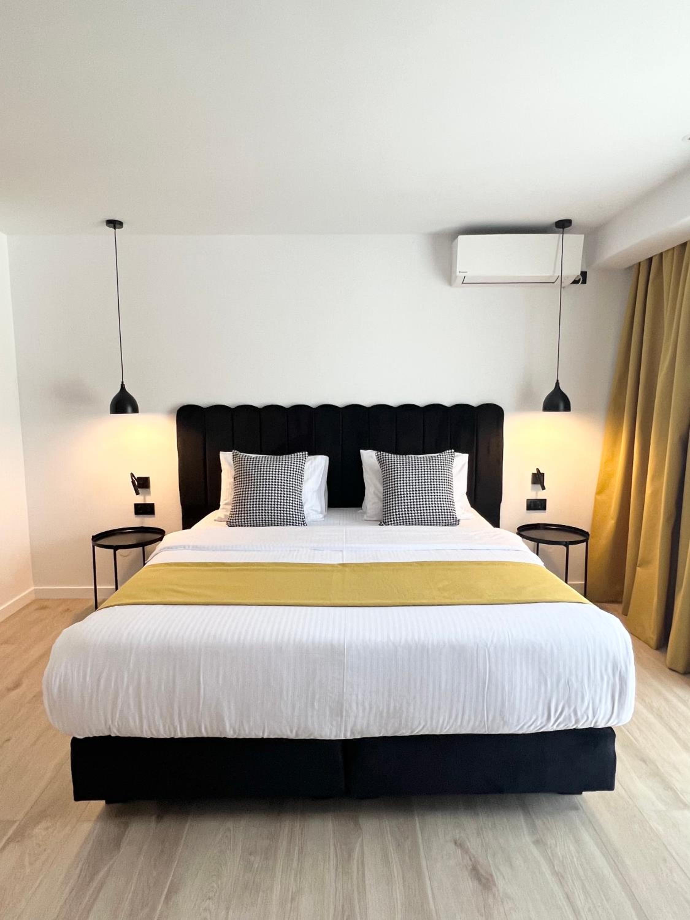 Standard Double or Twin Room - Photo 1