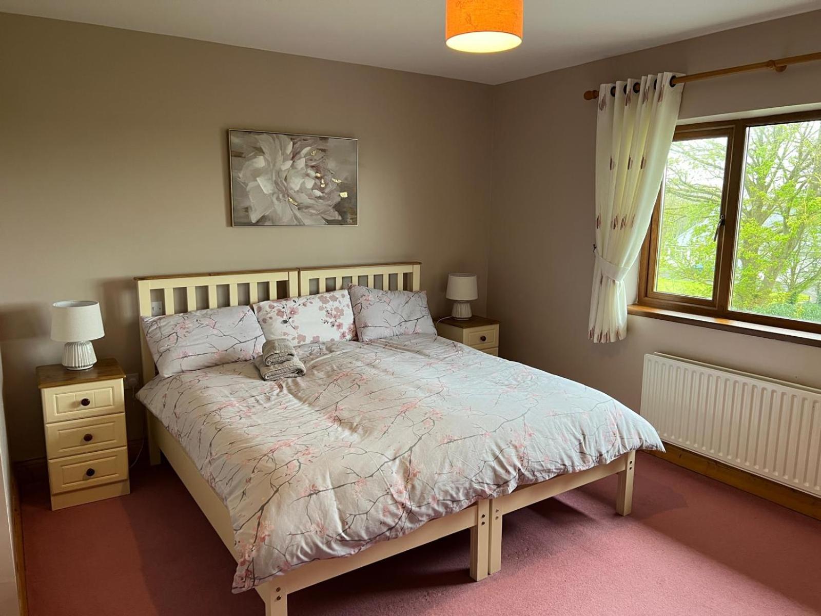 Large Twin Room photo 2