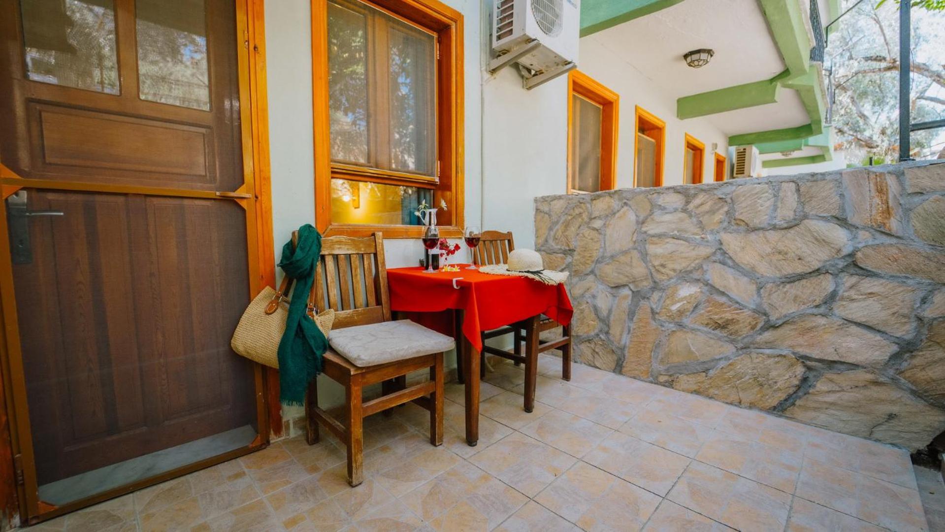 Triple Room - Photo 10