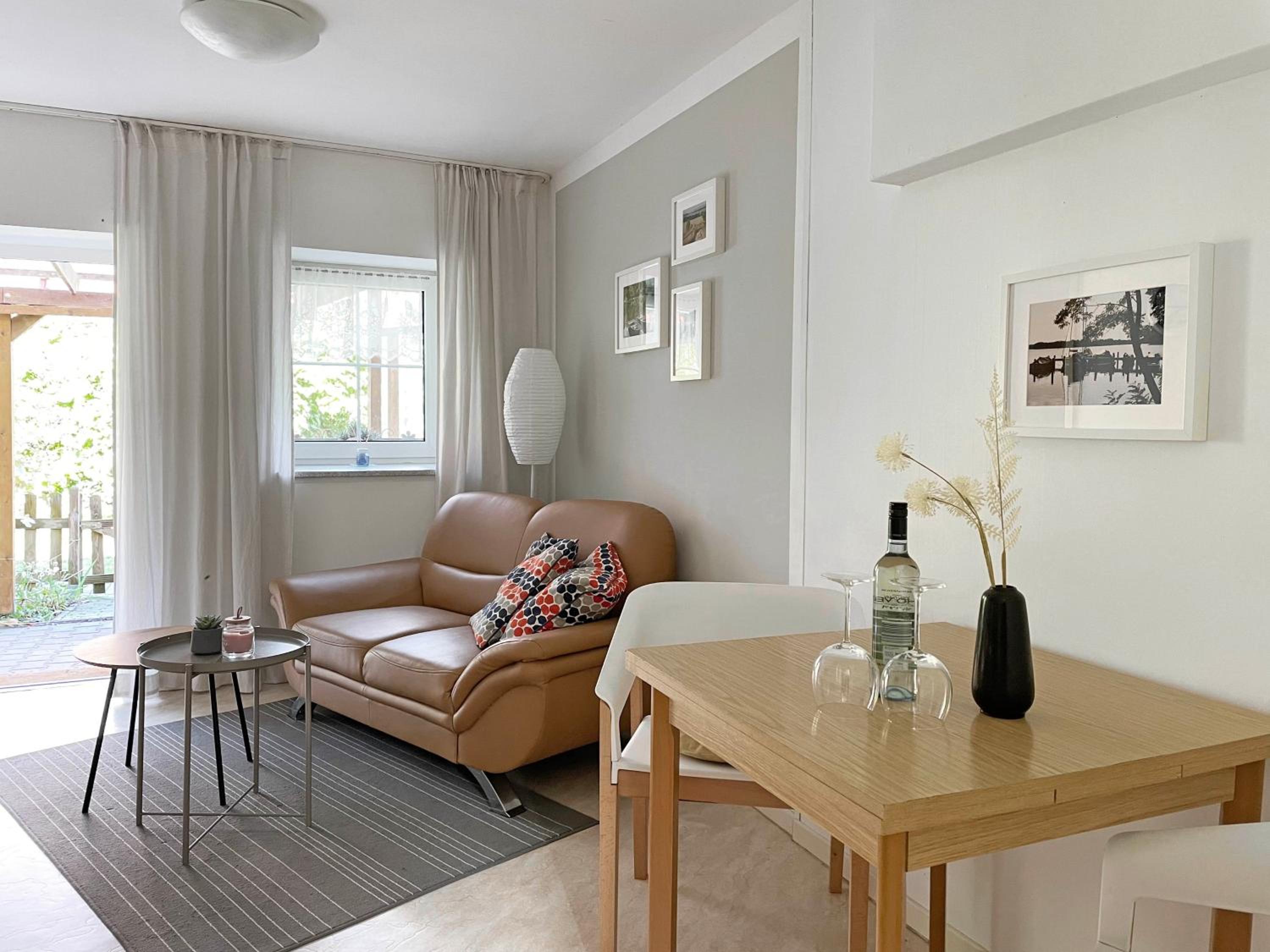 One-Bedroom Apartment photo 2