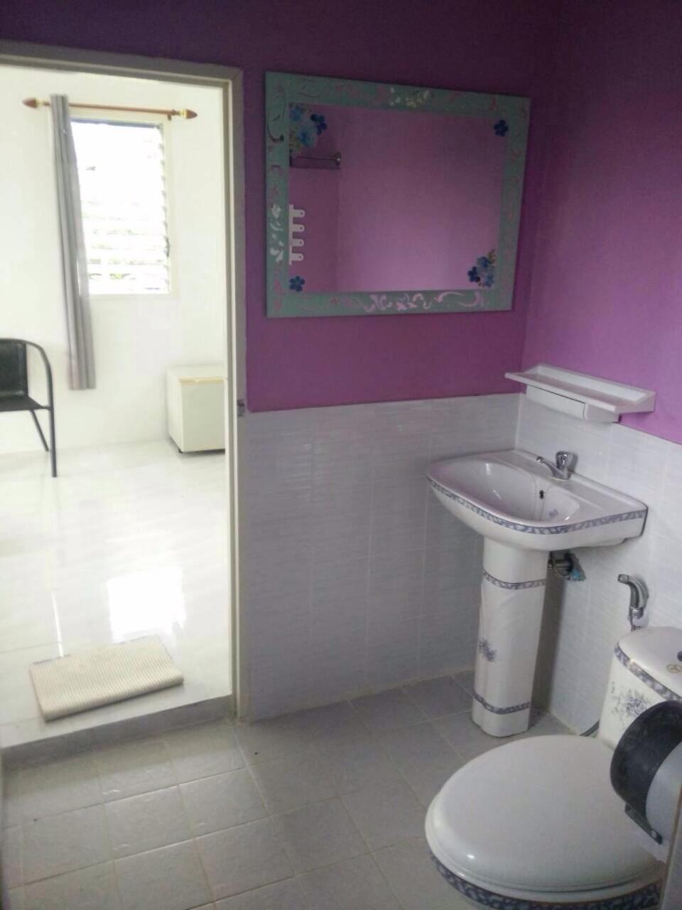 Queen Room with Garden View - Photo 5