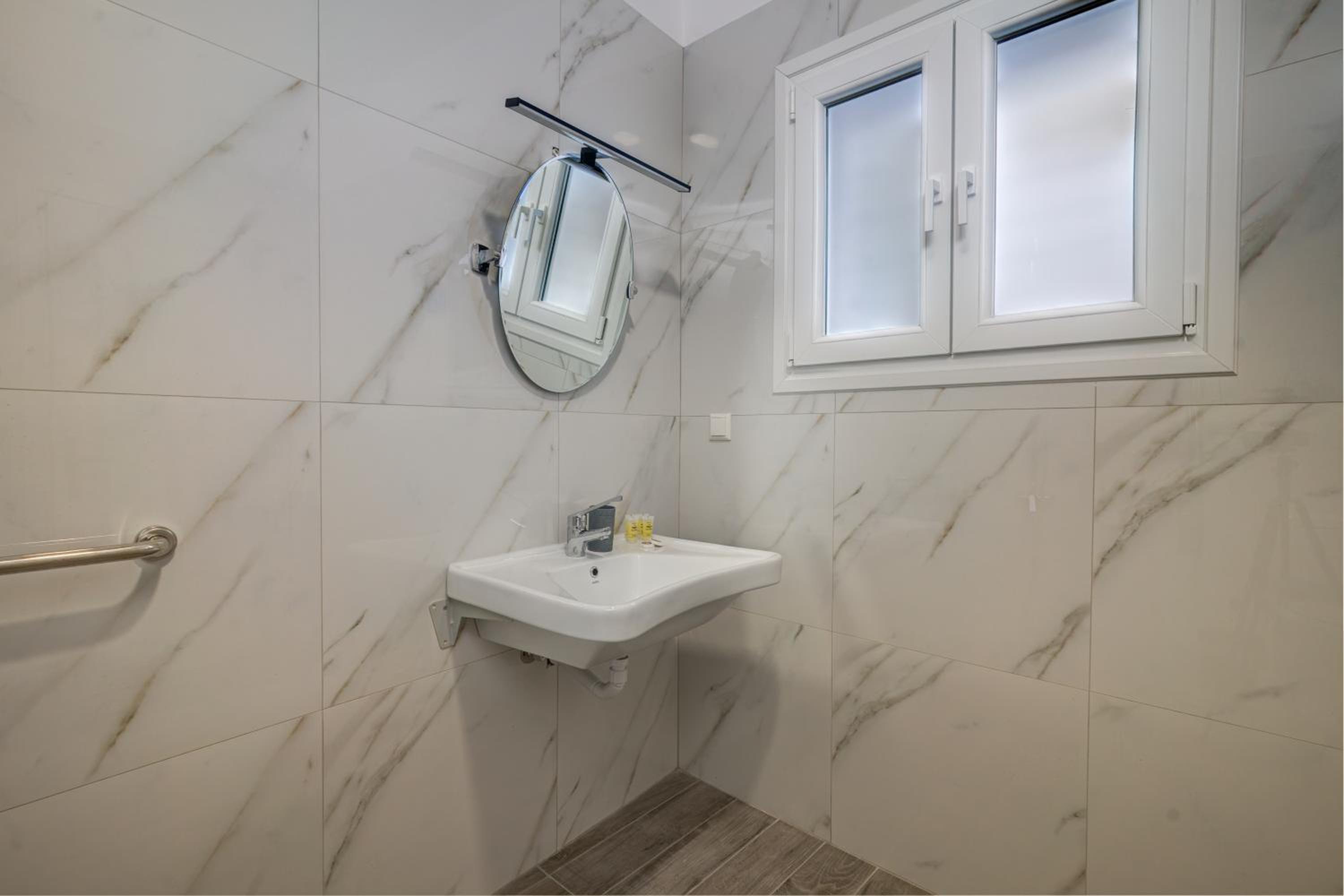 Molos Beachfront Apartments in Diakopto, Billede 15