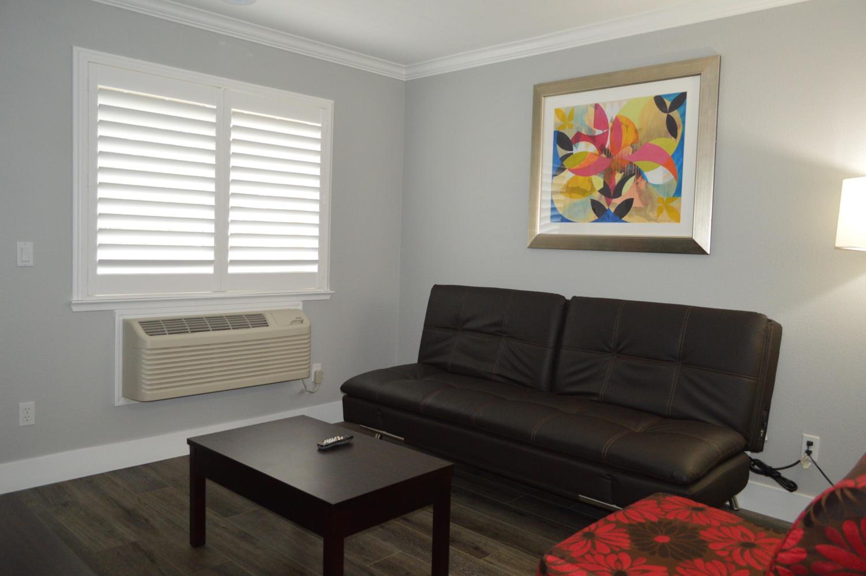 King Suite - Photo 29