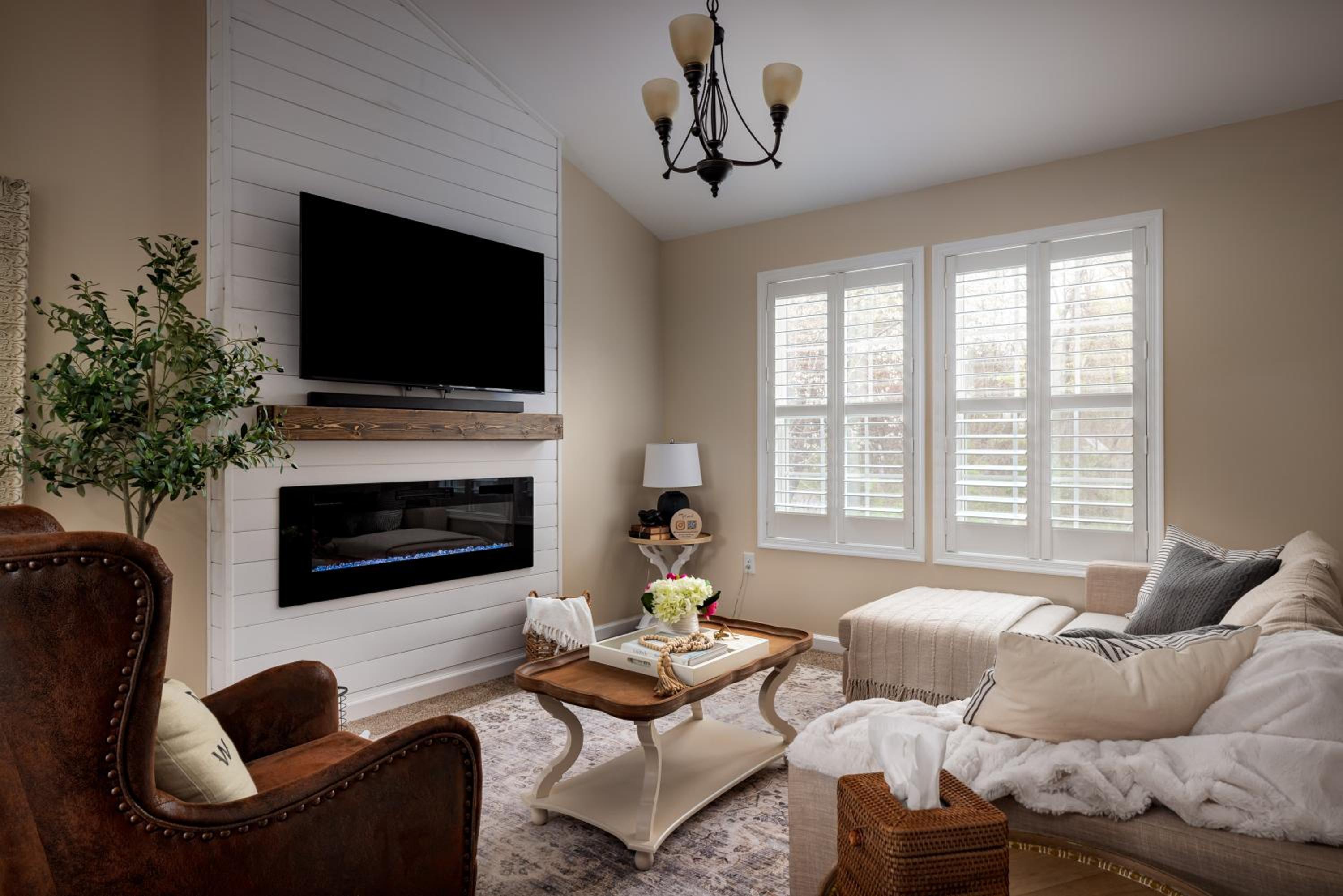 Three-Bedroom House photo 1