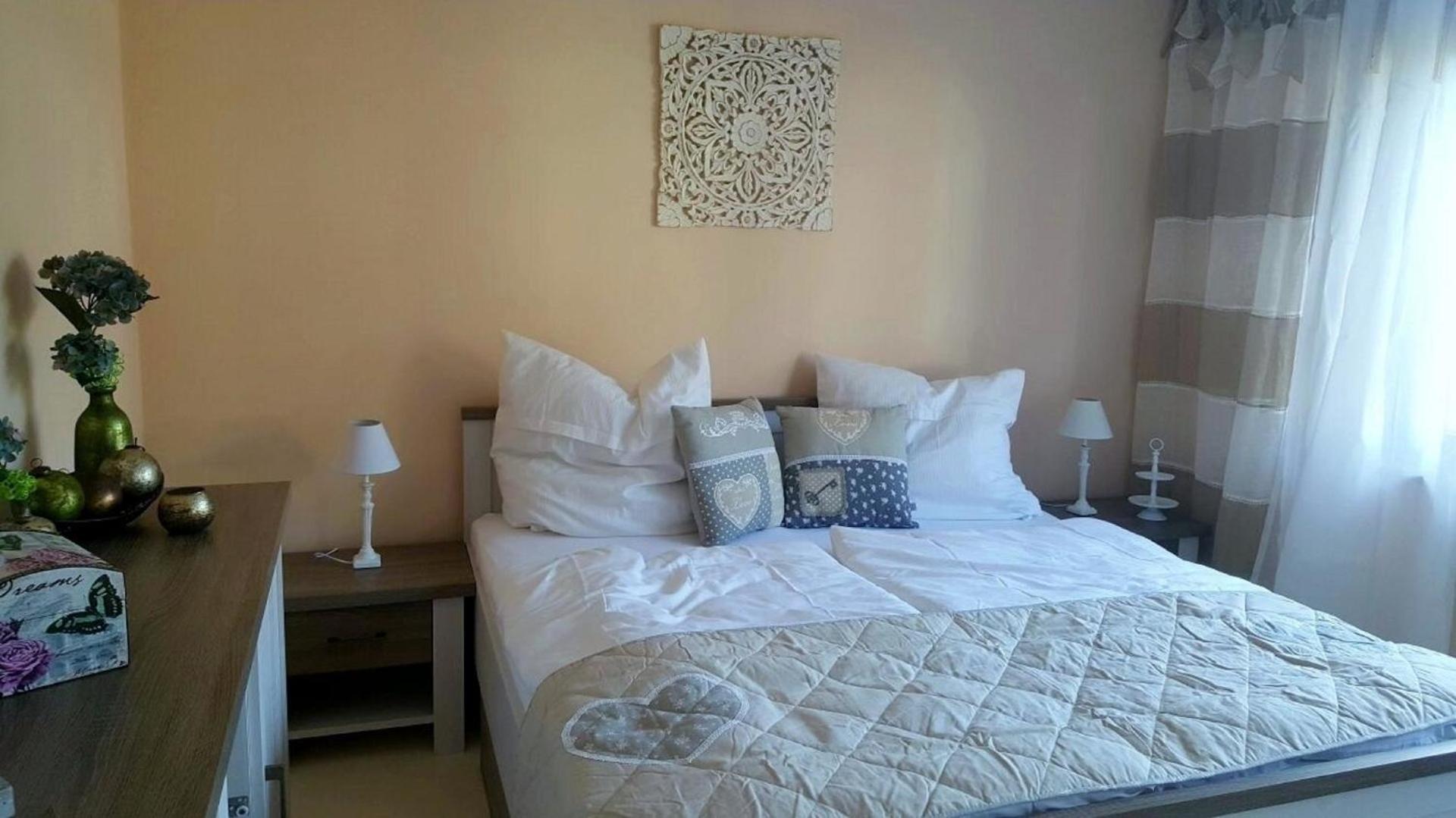 Apartment photo 1