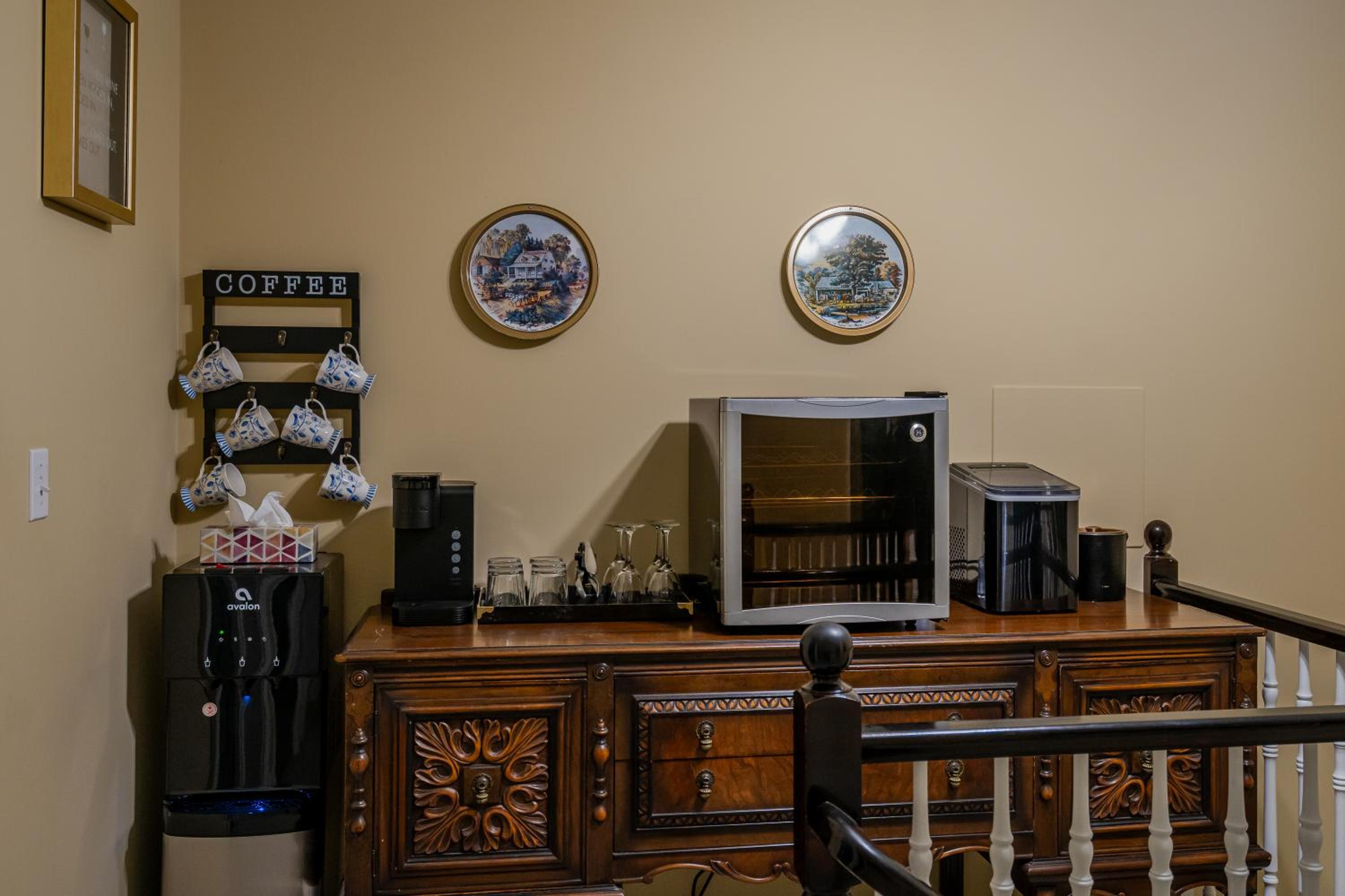 Deluxe King Room photo 2