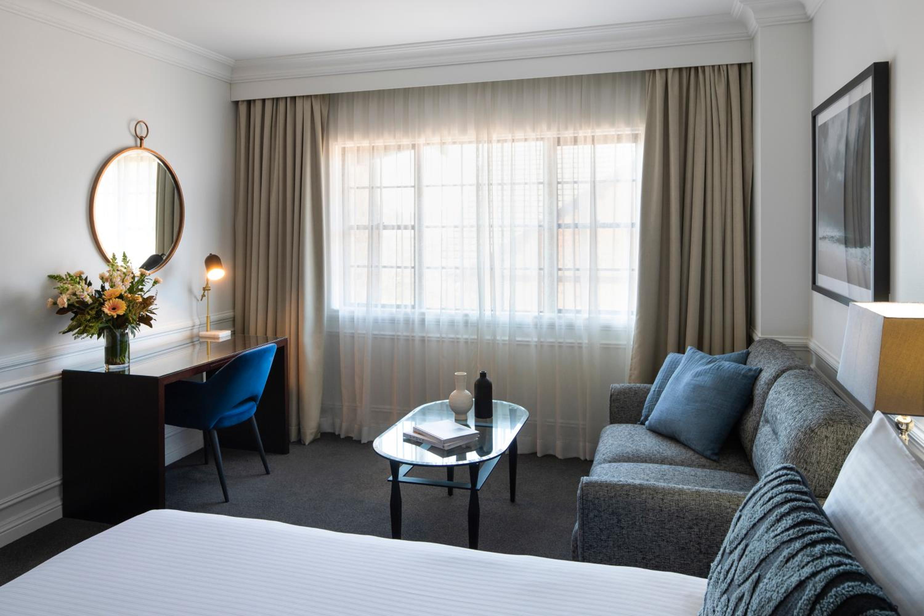 Premium Room with Queen Bed