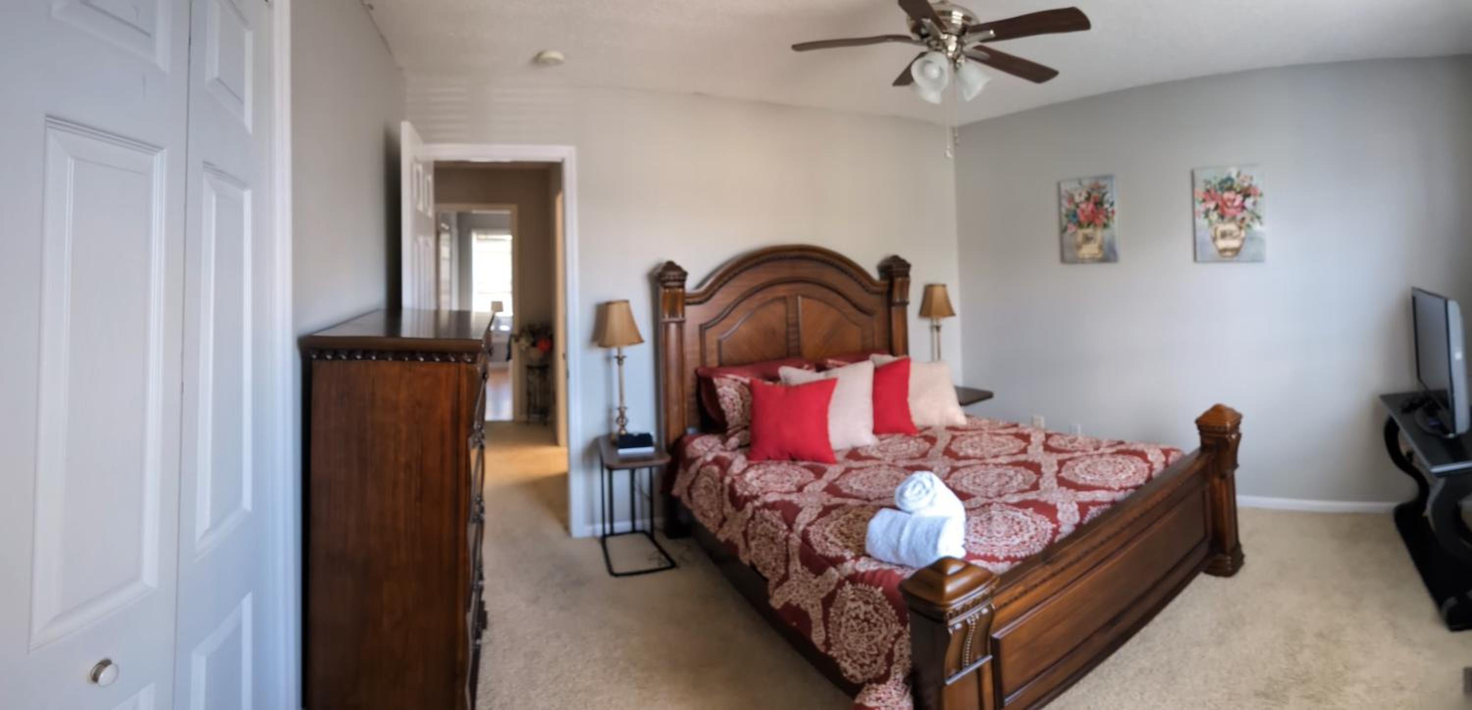 Two-Bedroom House photo 2