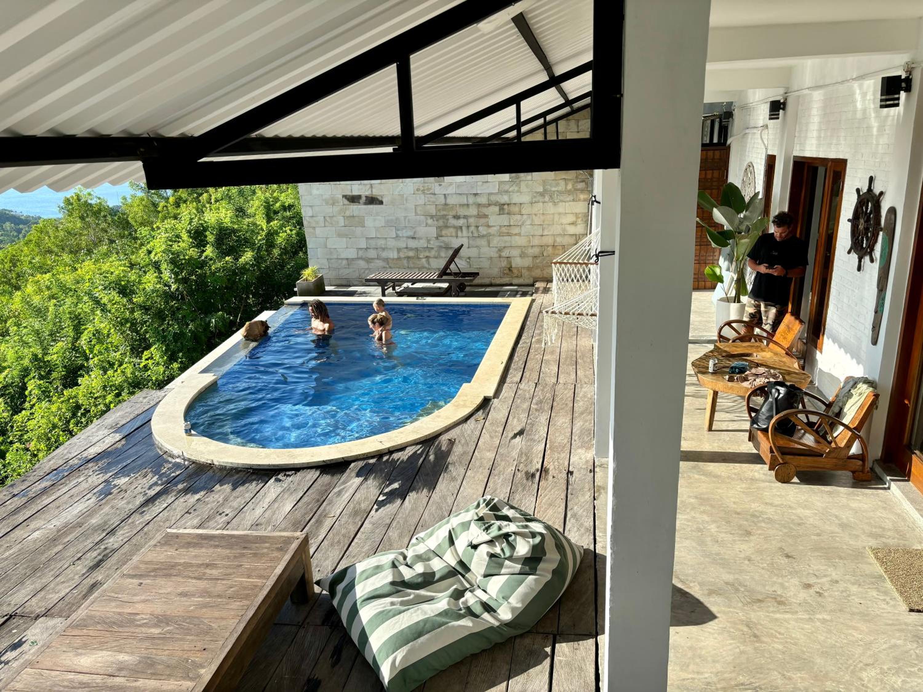 Three-Bedroom Villa - Photo 8