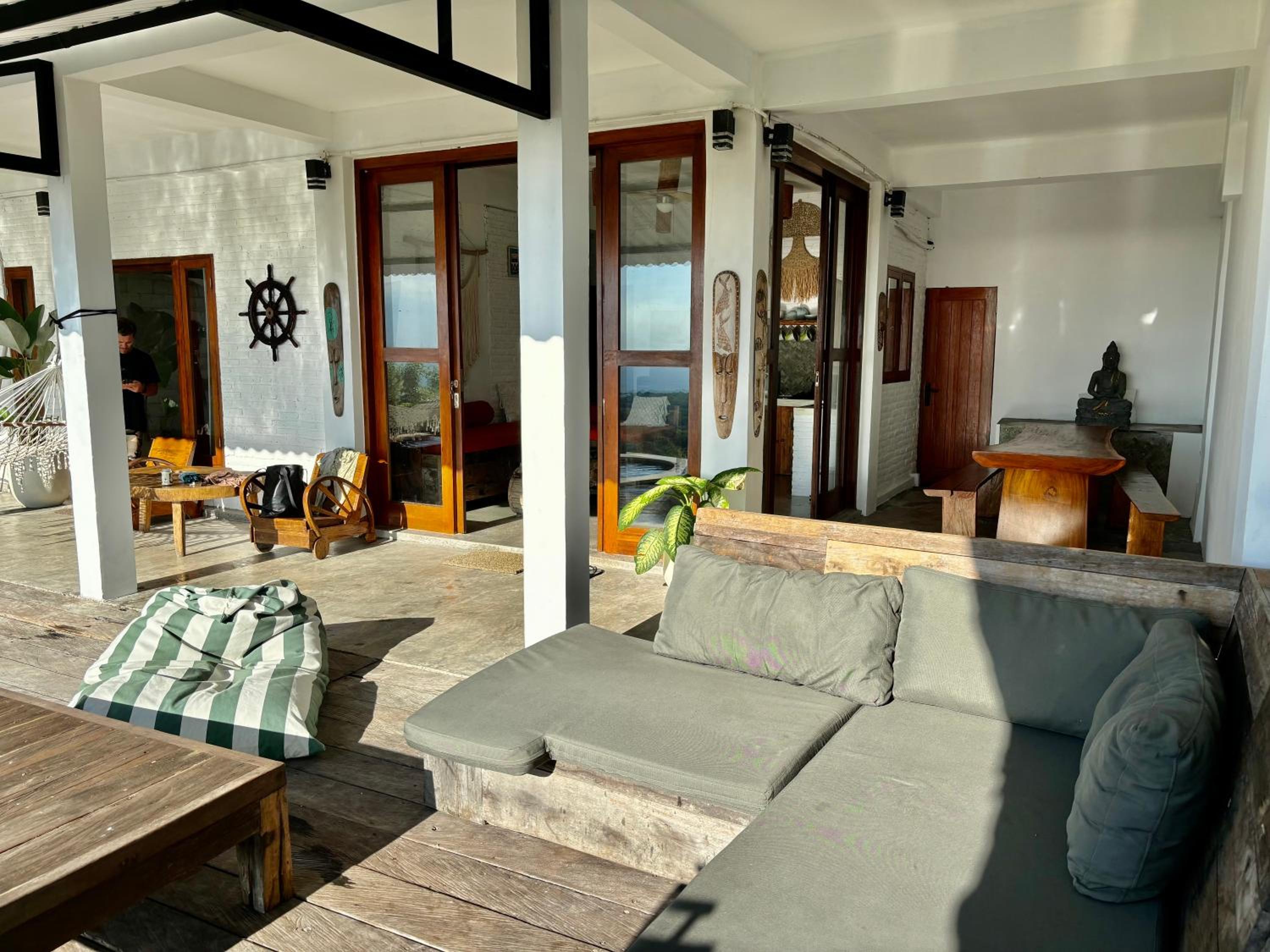 Three-Bedroom Villa - Photo 3