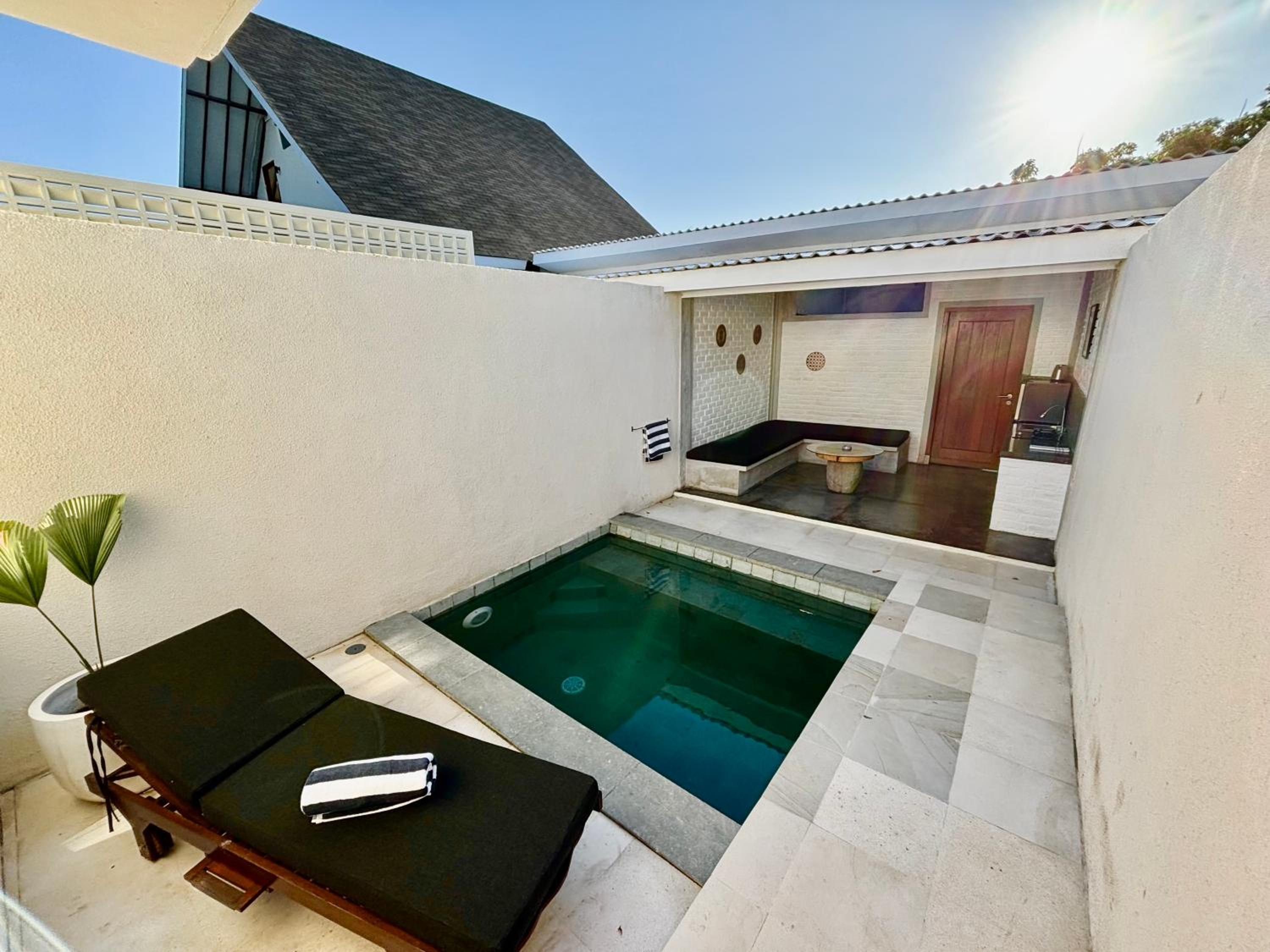 Villa with Private Pool - Photo 7