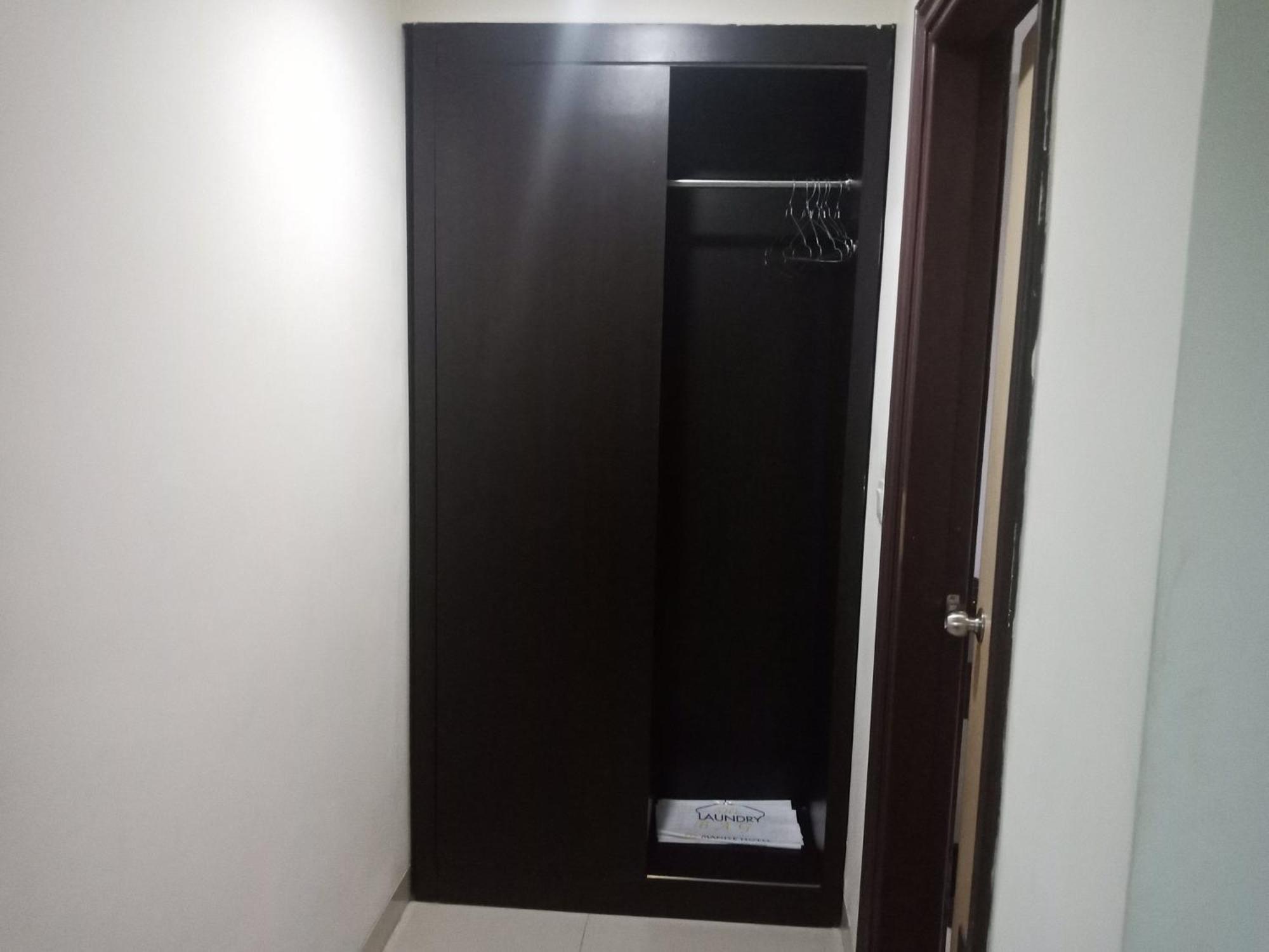 Deluxe Twin Room photo 2