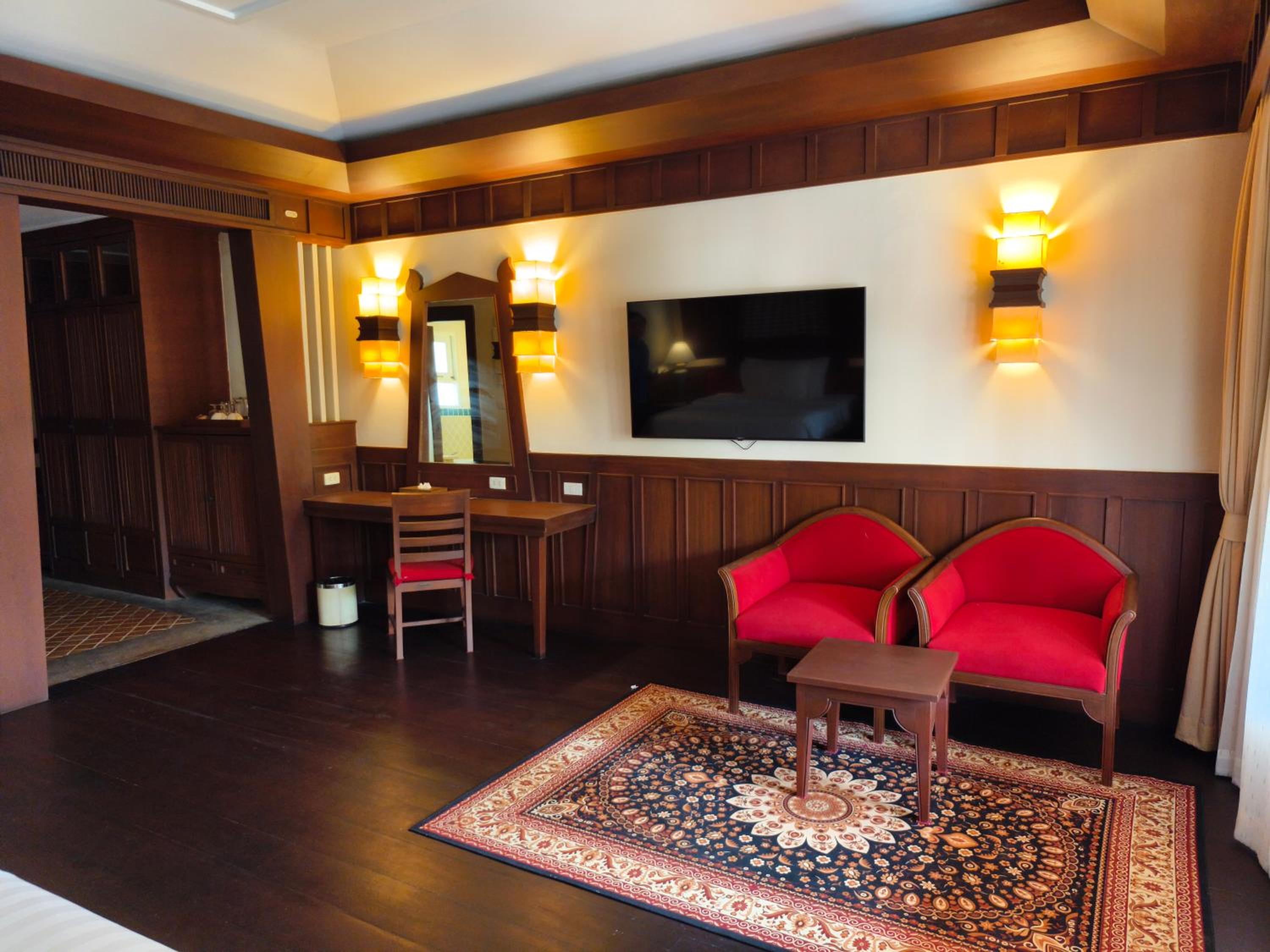 Deluxe Double or Twin Room - Photo 7