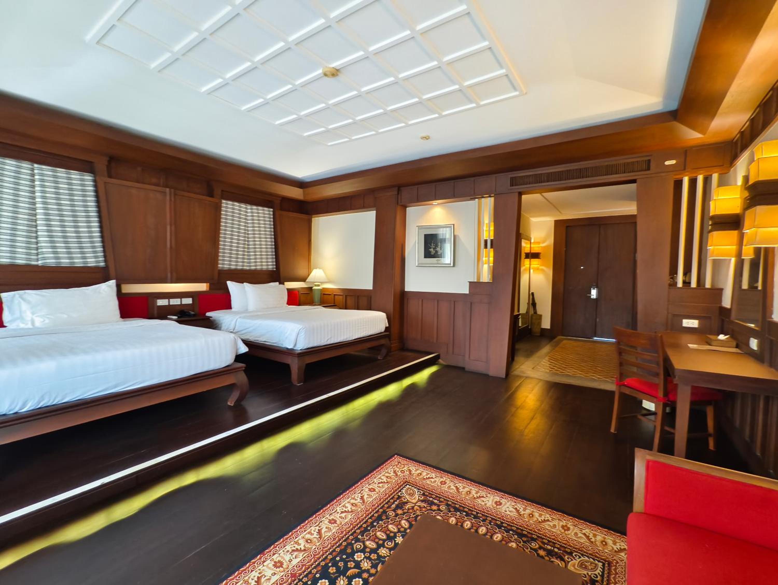 Deluxe Double or Twin Room - Photo 6