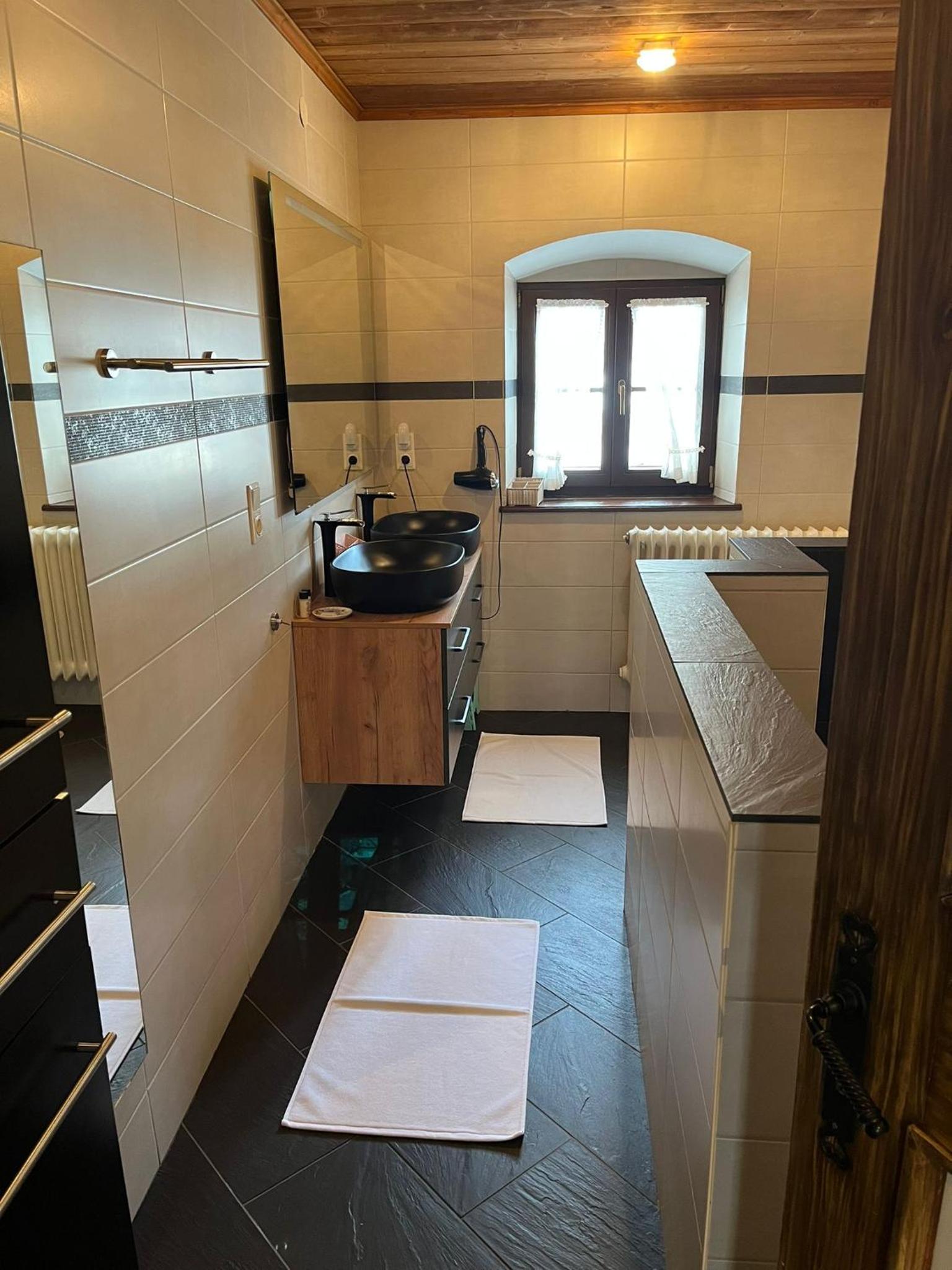 Three-Bedroom Chalet - Photo 17