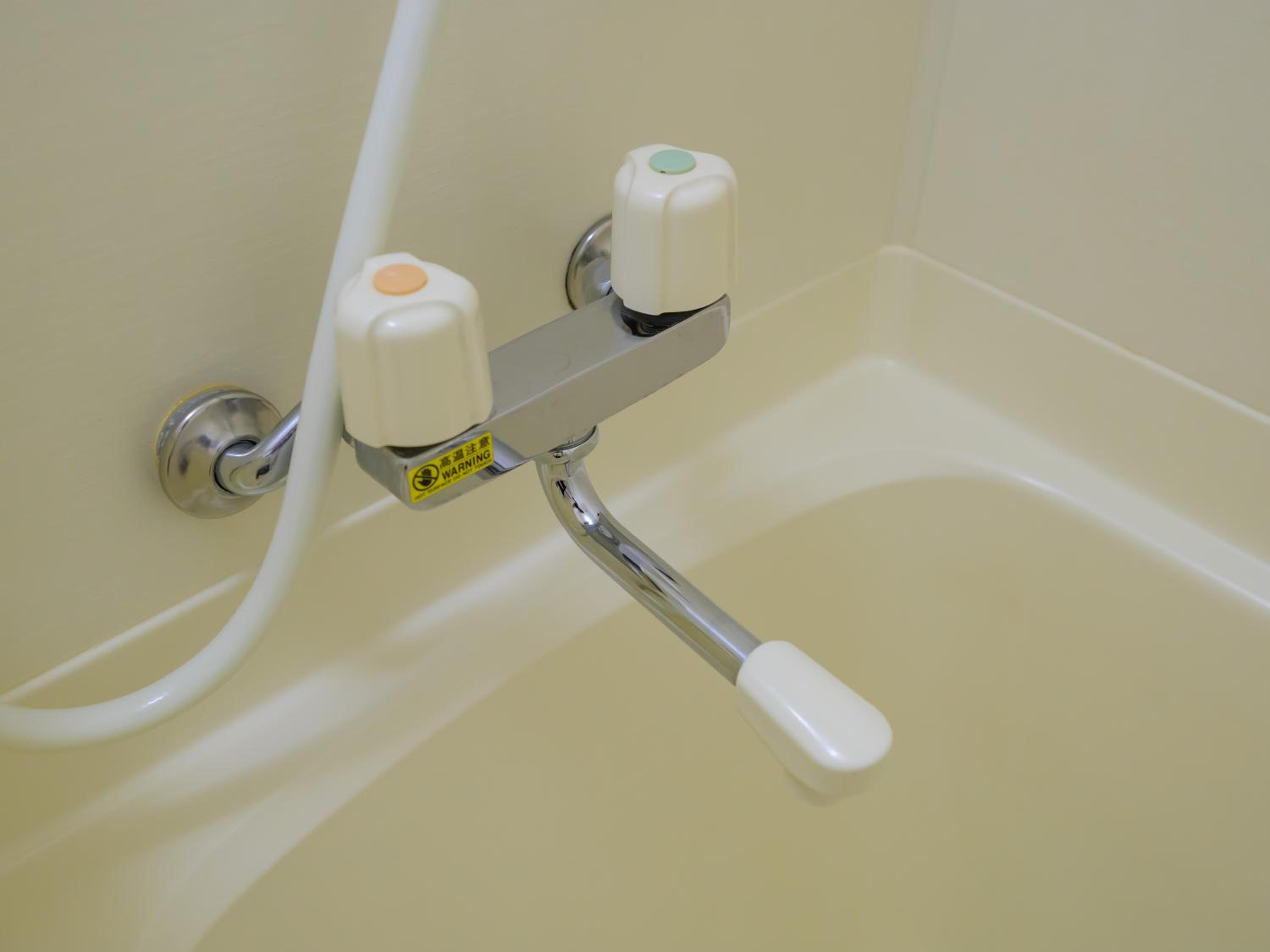 Single Room with Bathroom - Non-Smoking - Photo 2