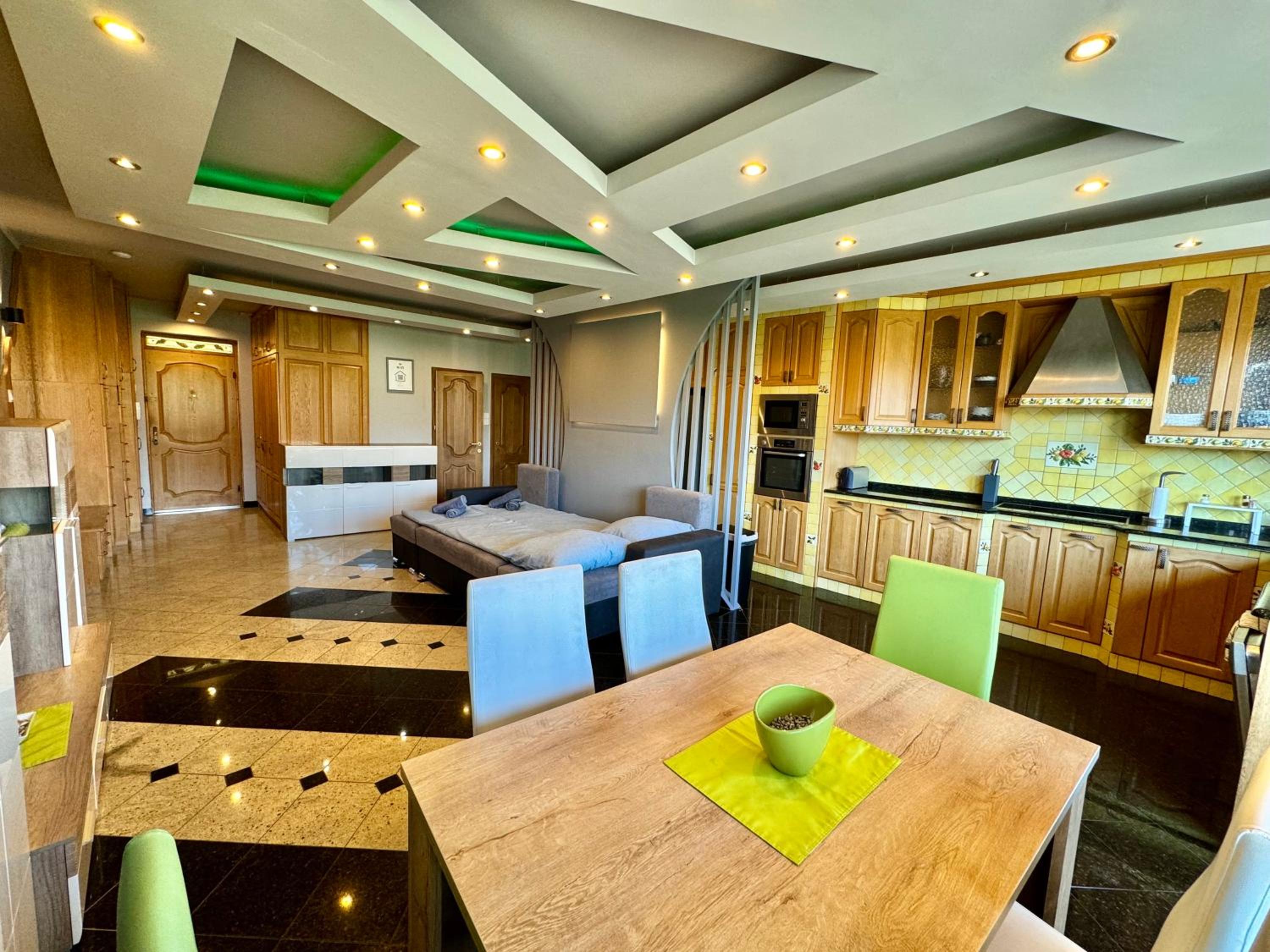 Three-Bedroom Apartment - Photo 19