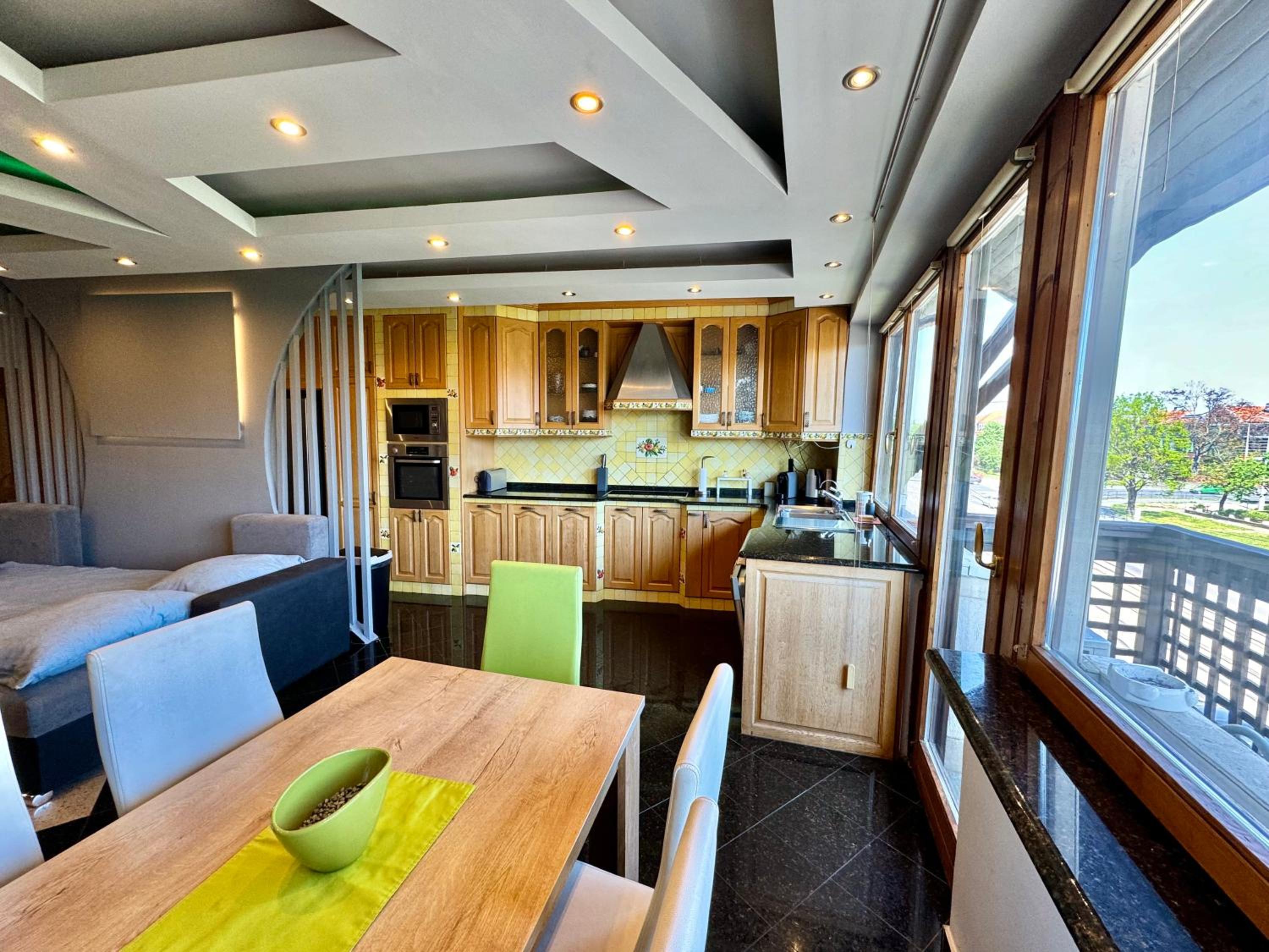 Three-Bedroom Apartment - Photo 21