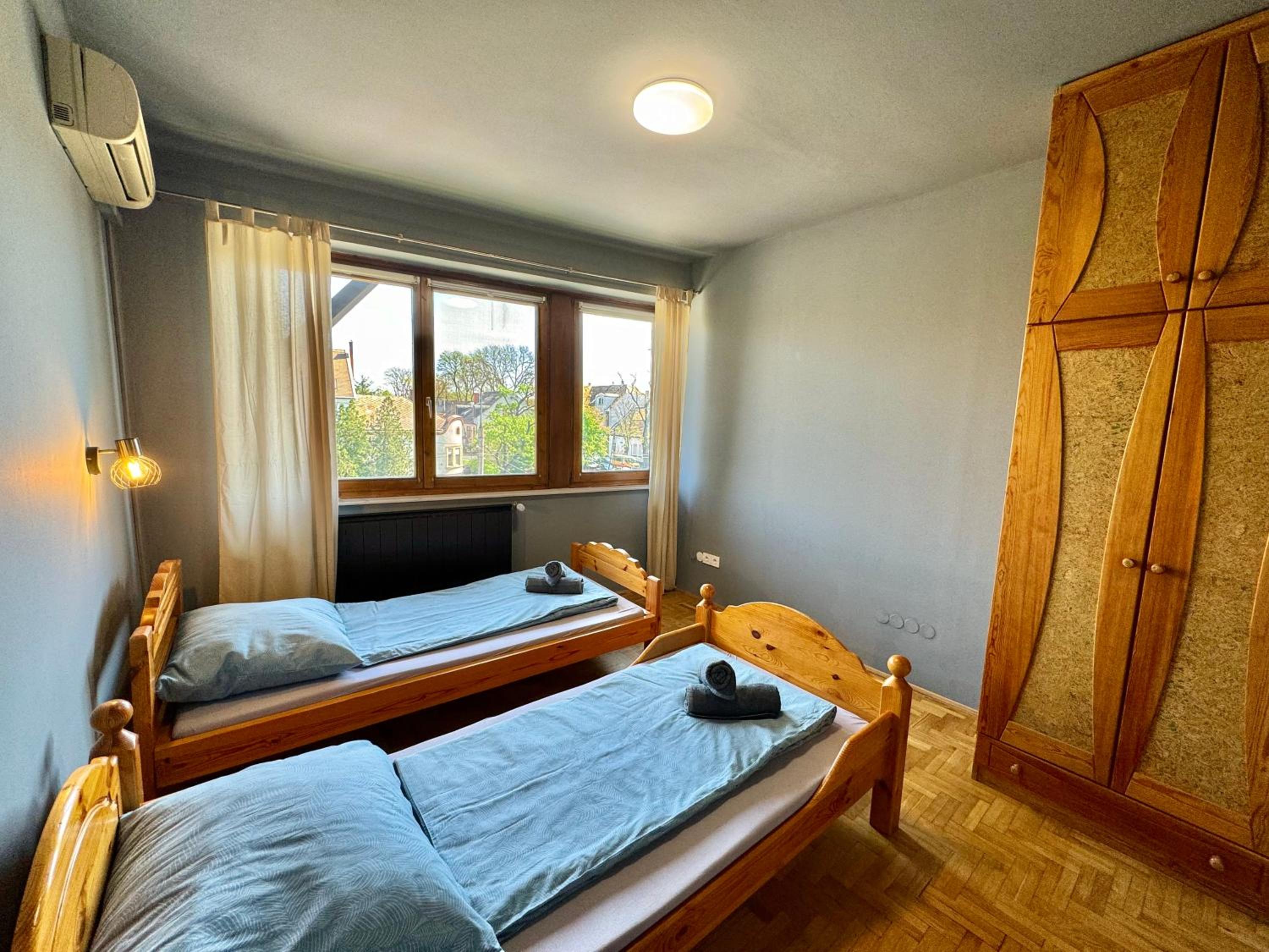 Three-Bedroom Apartment - Photo 2