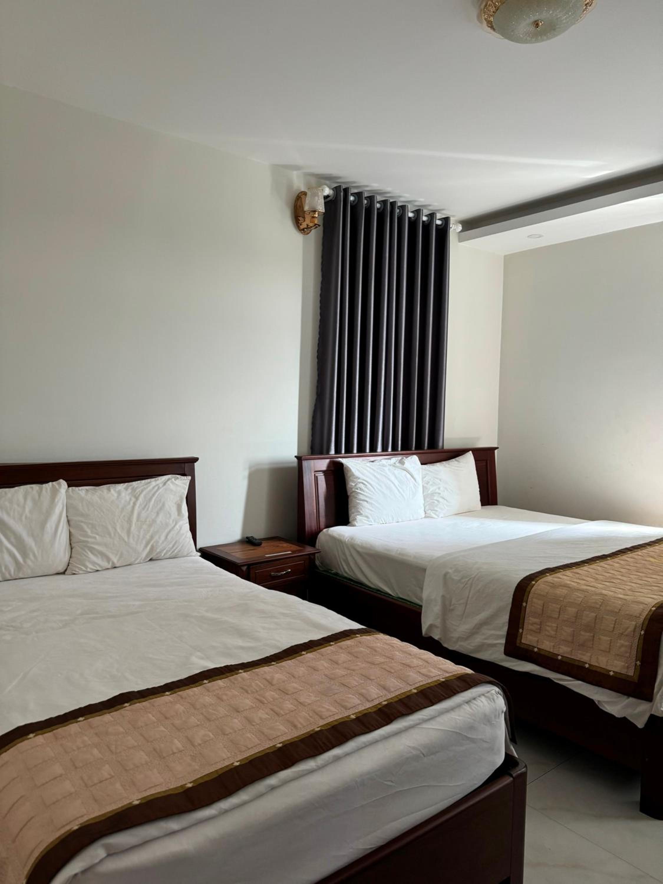 Triple Room with Balcony - Photo 2