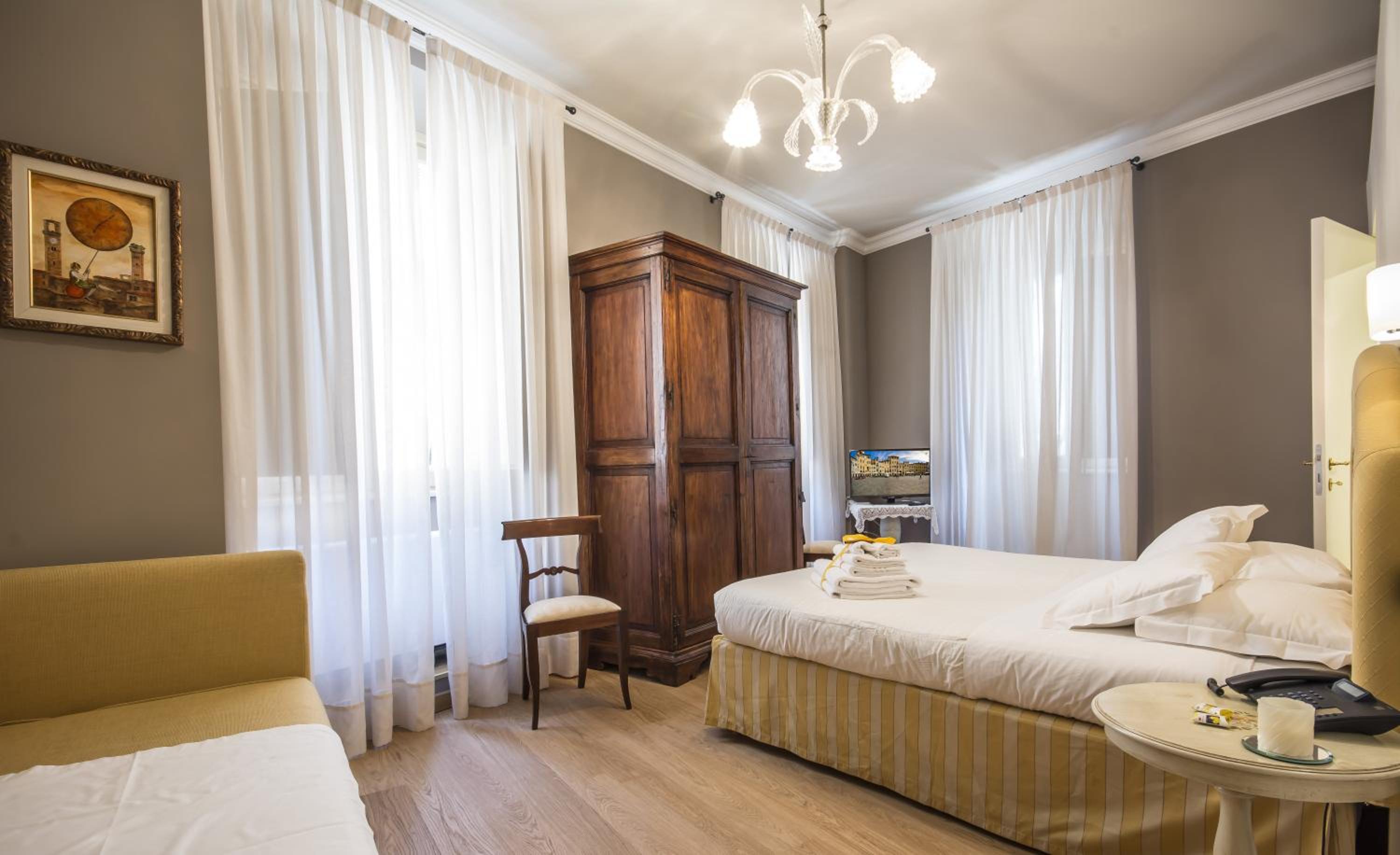 Superior Double or Twin Room - Photo 5