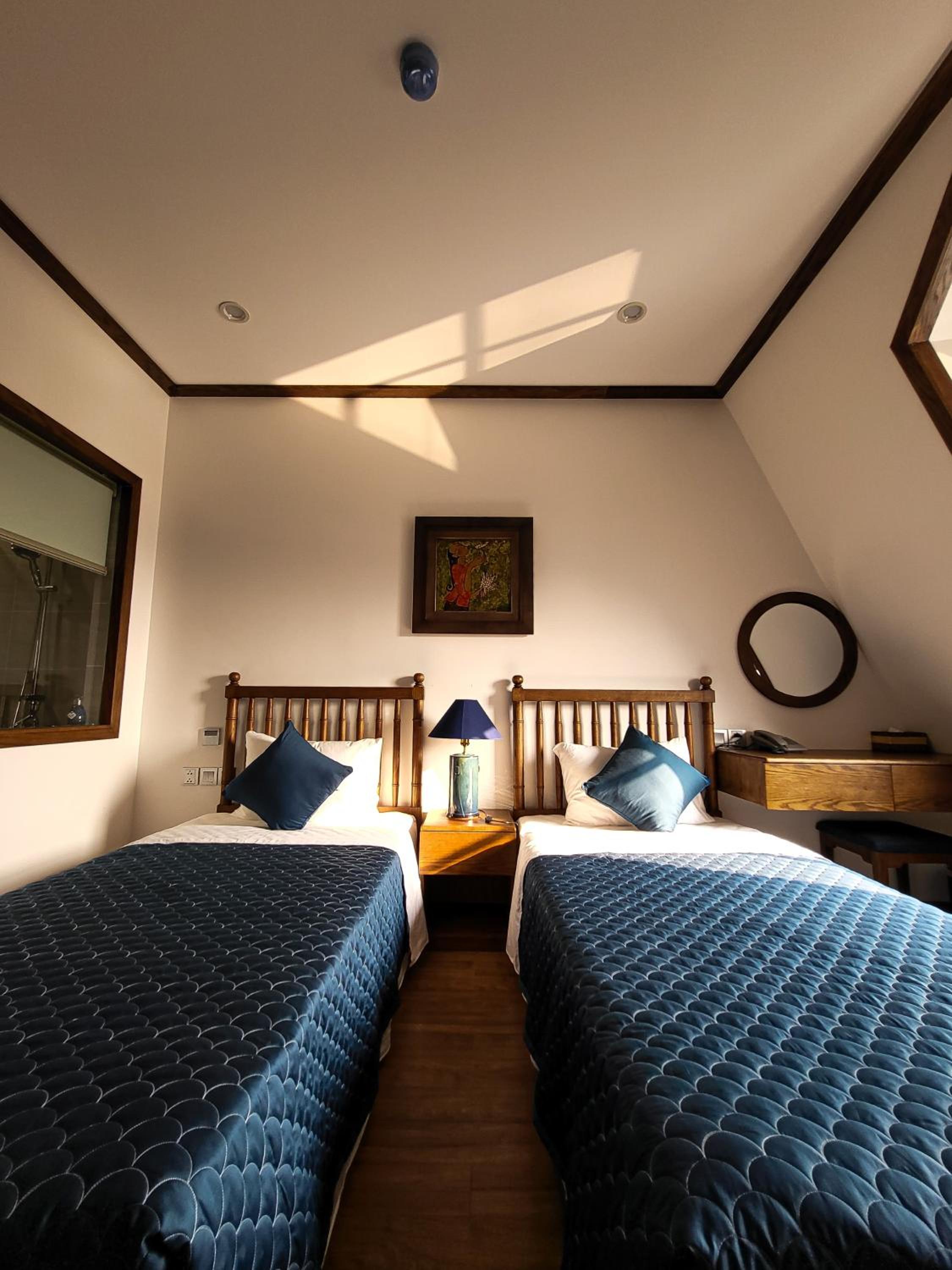 Suite with Lake View - Photo 5