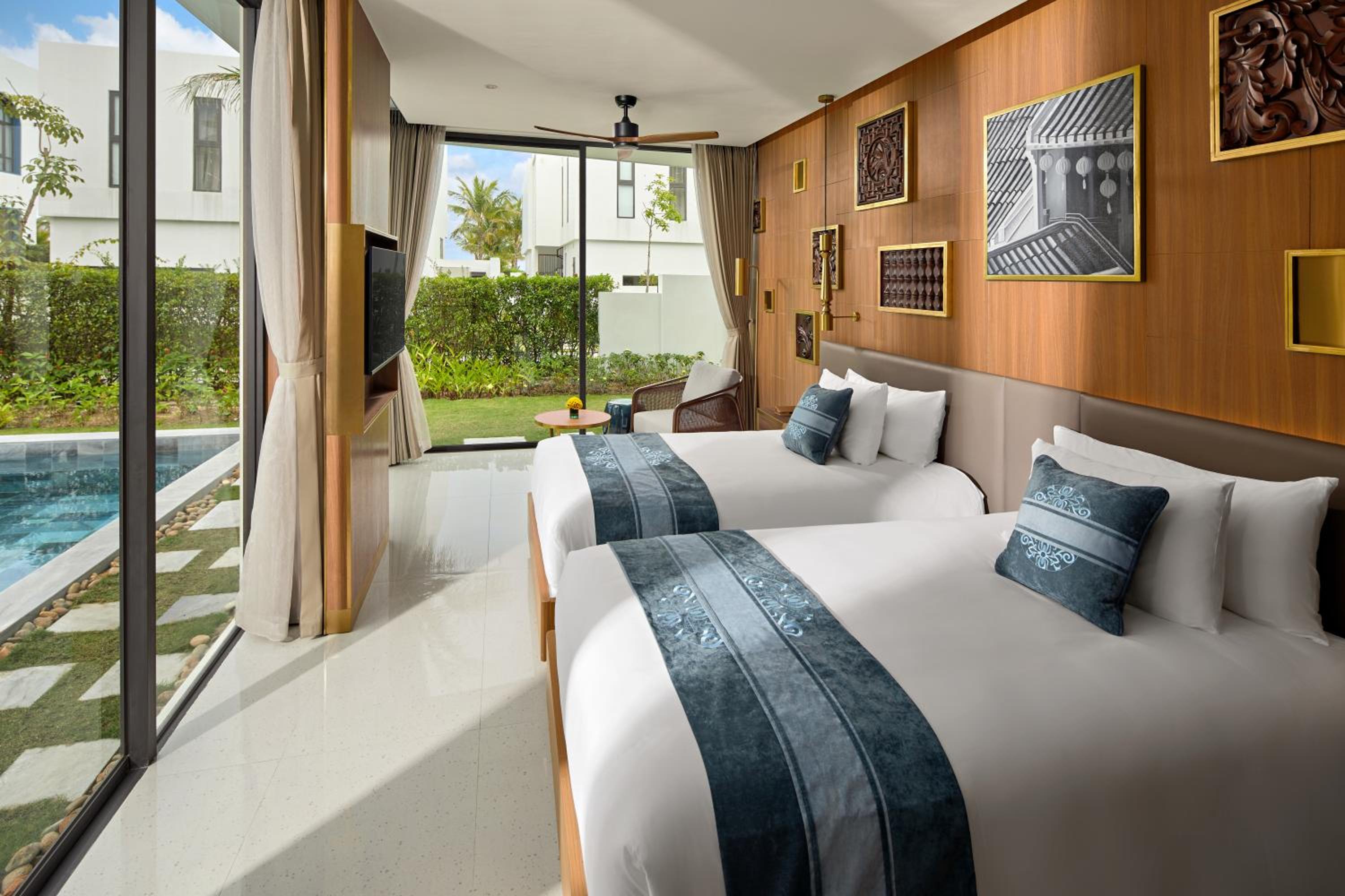 Two-Bedroom Villa with Private Pool and Garden View - Photo 9
