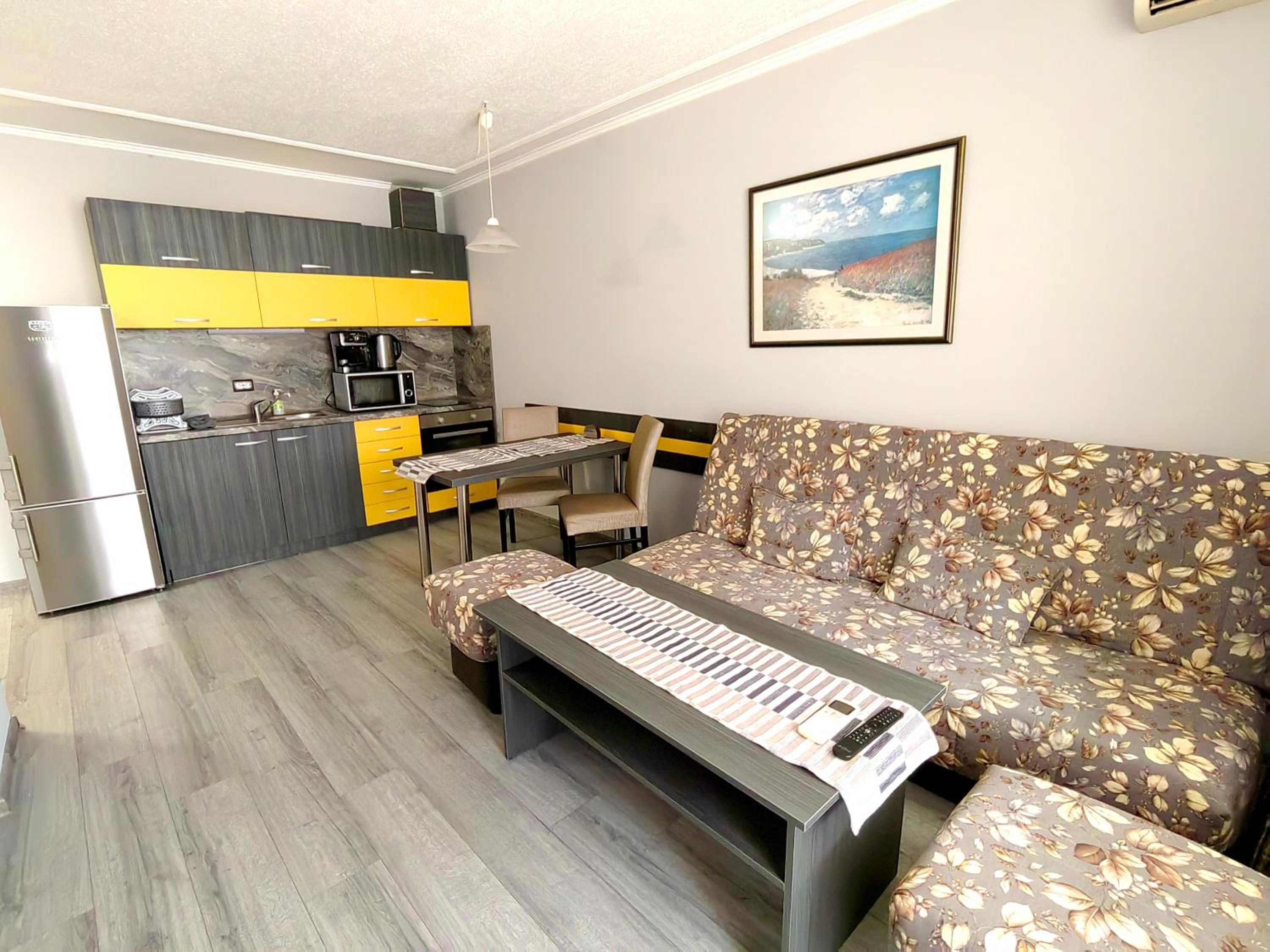 One-Bedroom Apartment