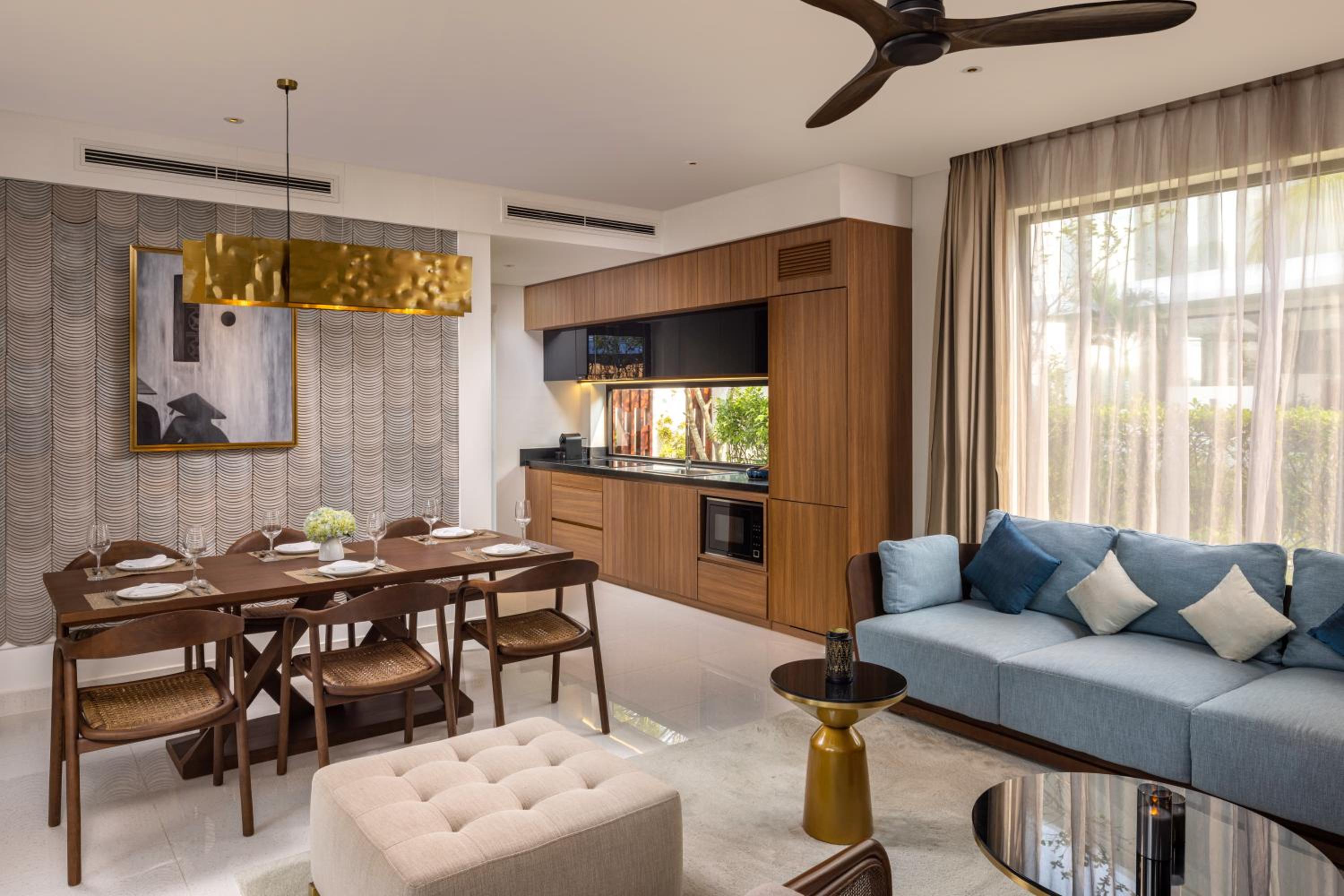 Three-Bedroom Villa with Private Pool and Garden View - Photo 14