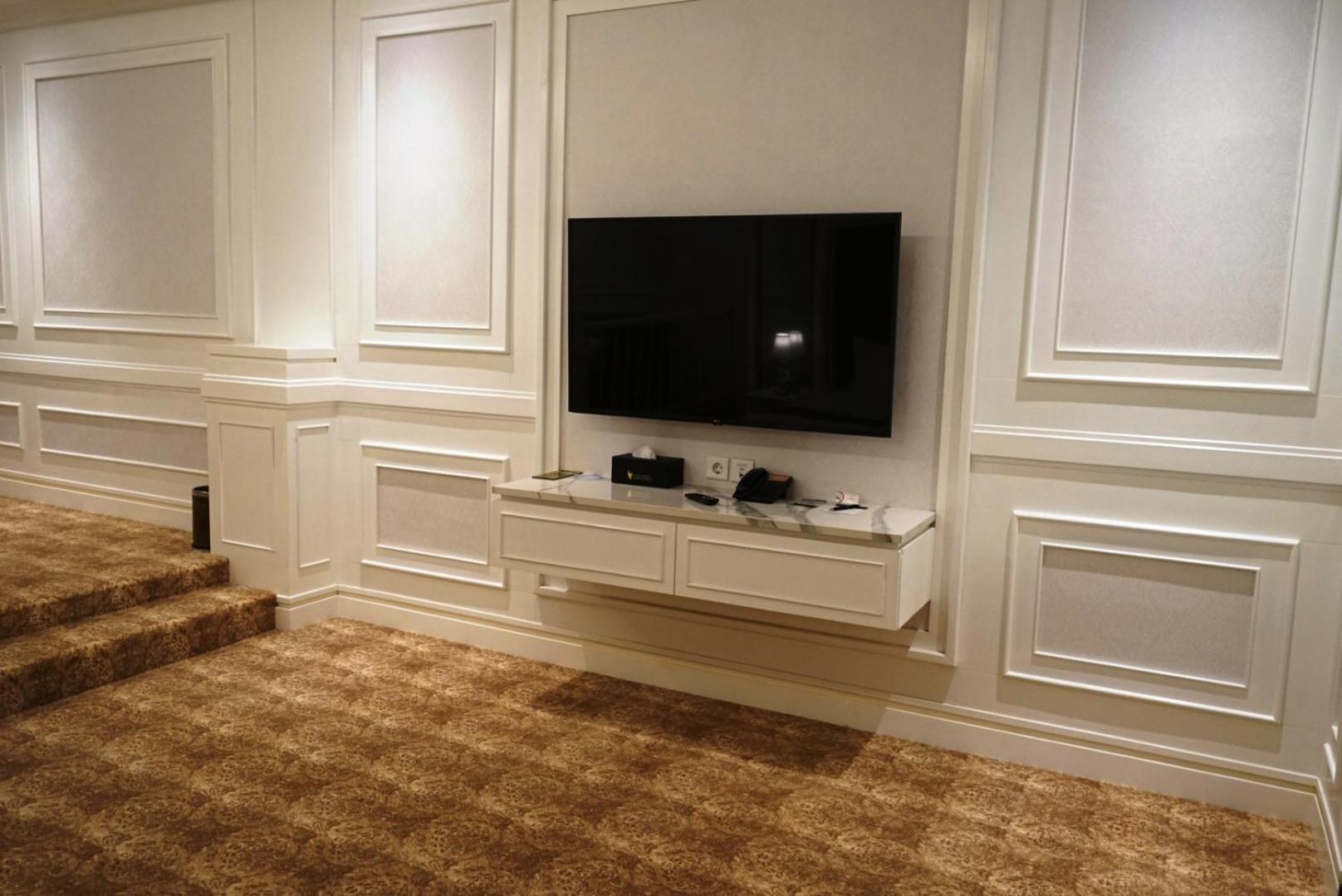 Royal Suite - Photo 8