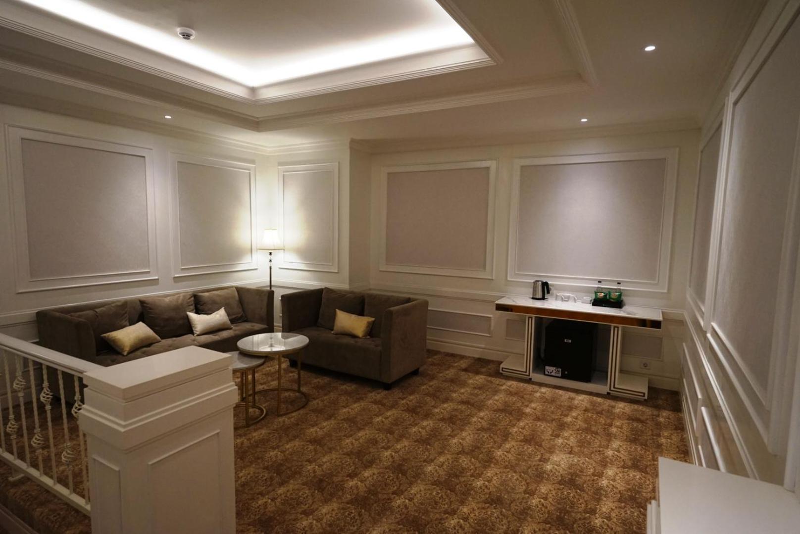 Royal Suite - Photo 3