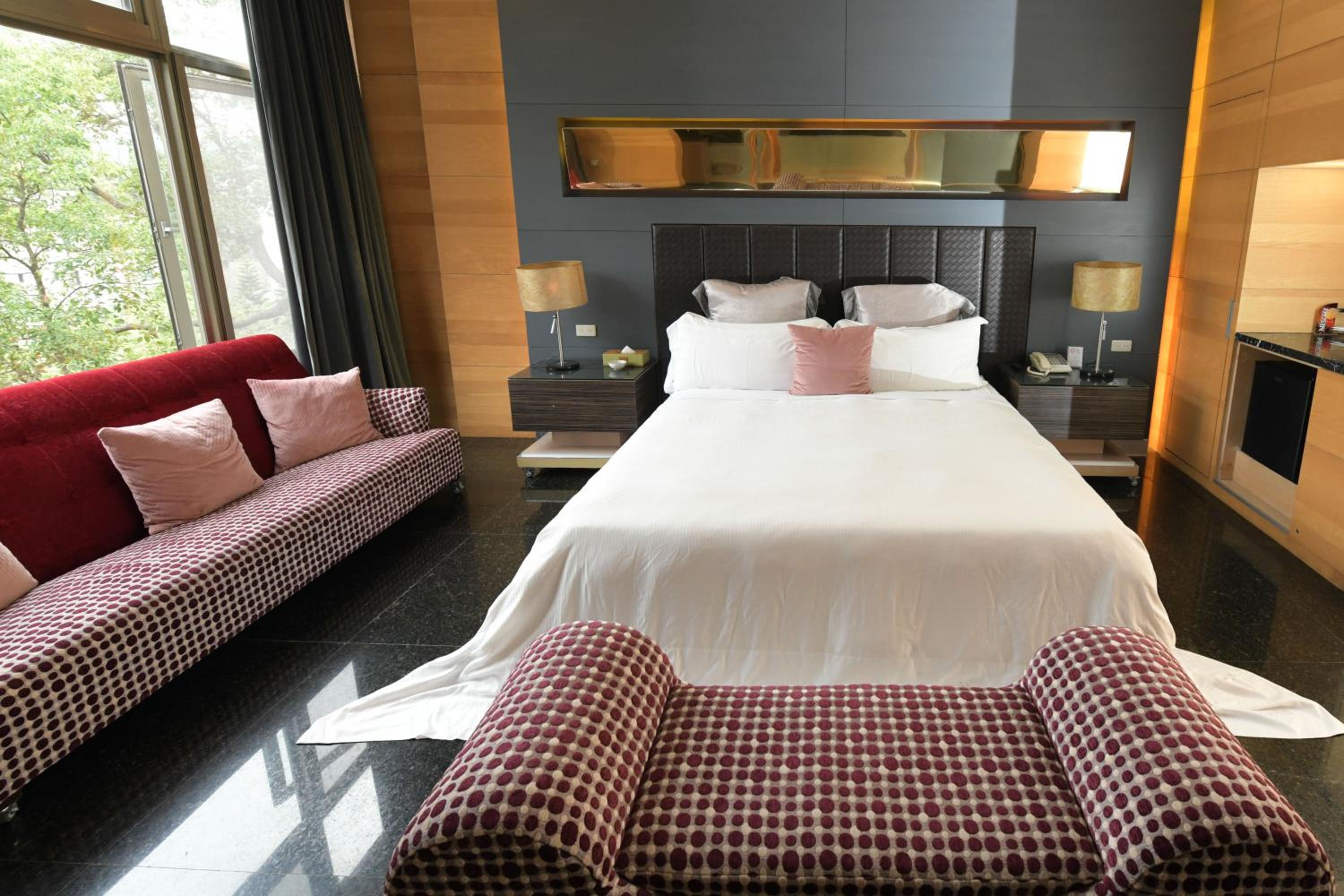 Superior Double Room (Check-in after 22:00) photo 2