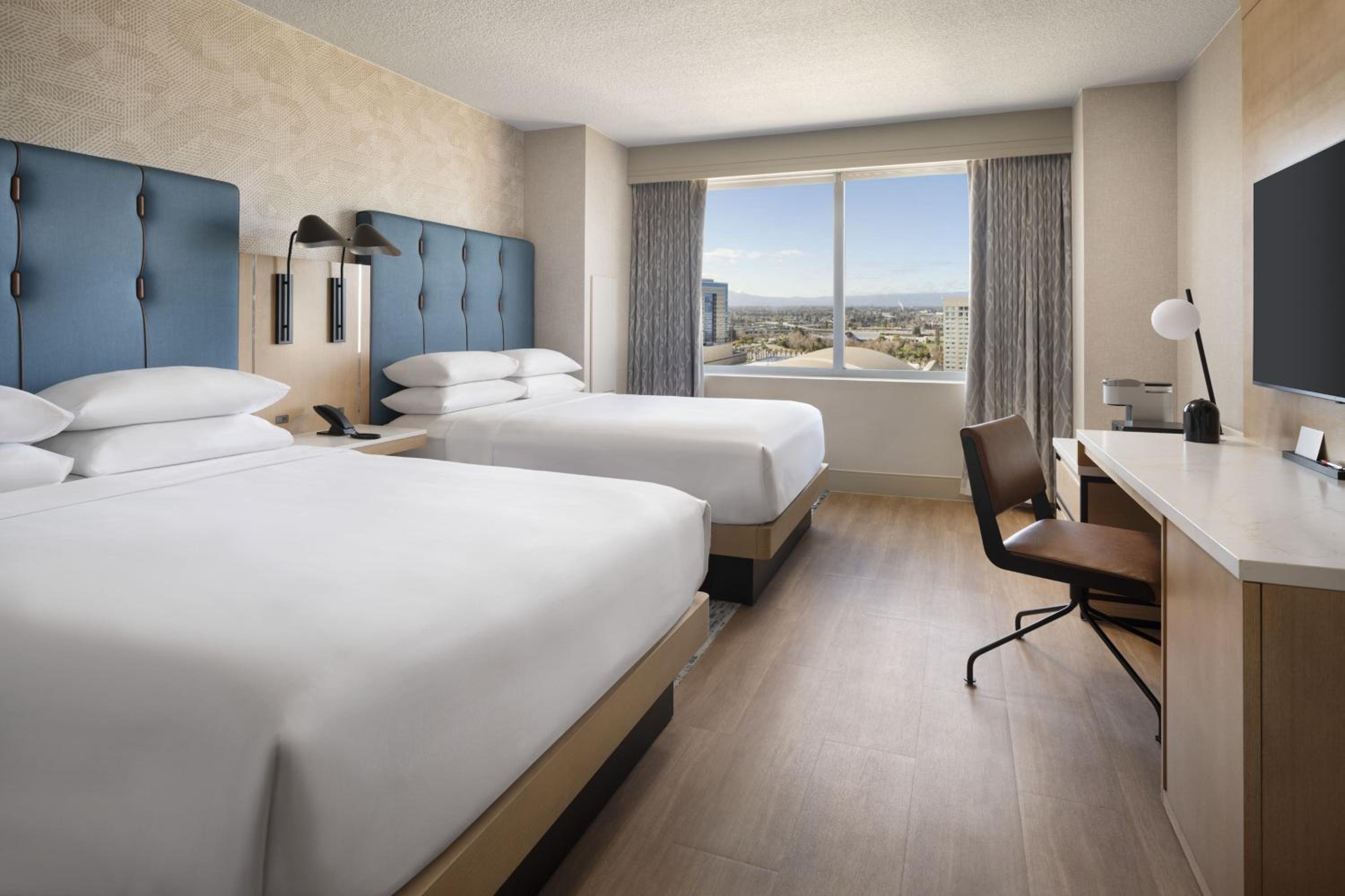 Large City View Guest Room, 2 Double Beds - Photo 6