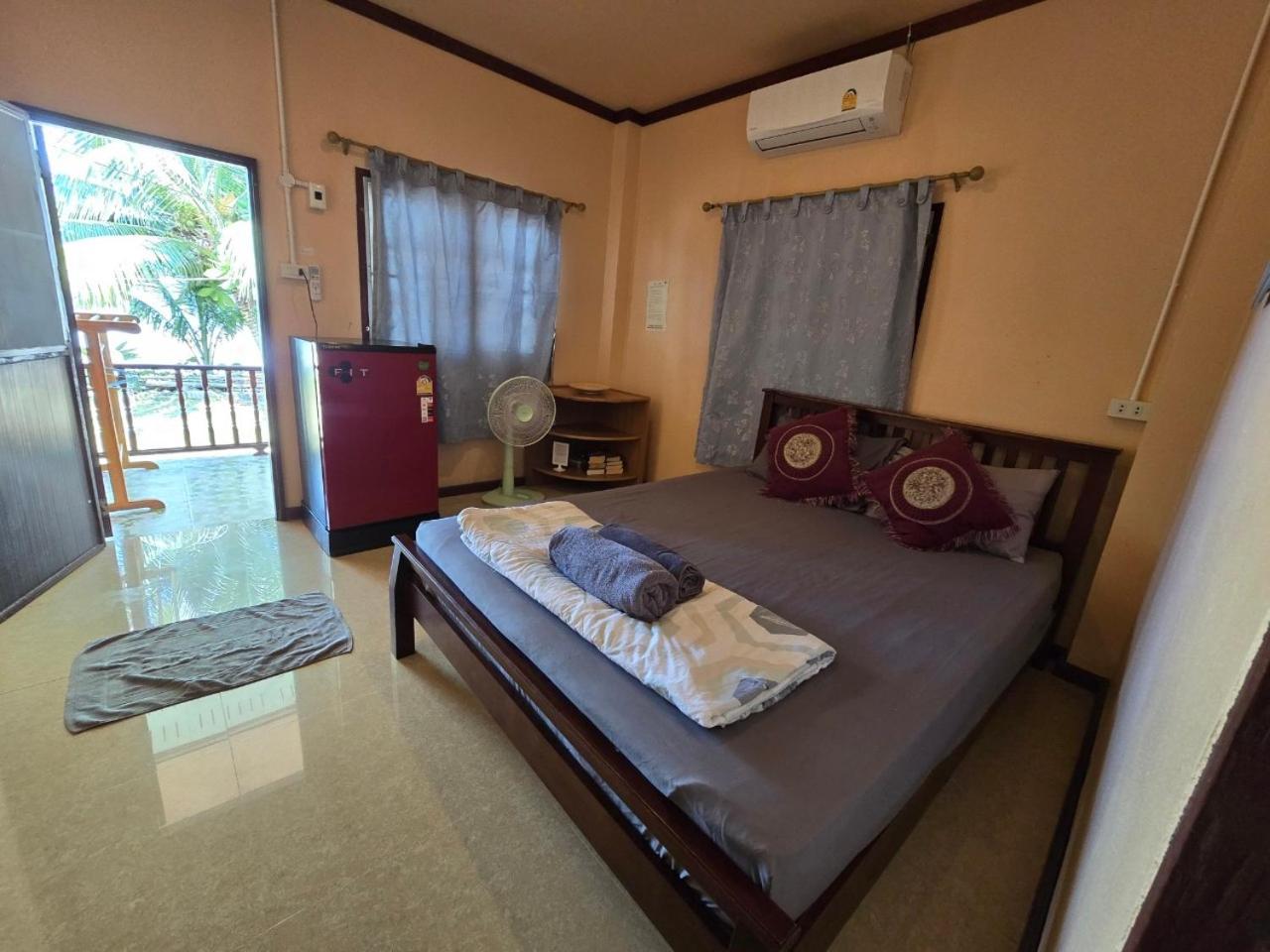 Bungalow - Beach Front photo 3