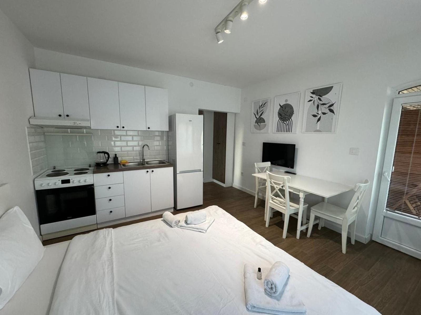 Deluxe Double Room with Extra Bed photo 1