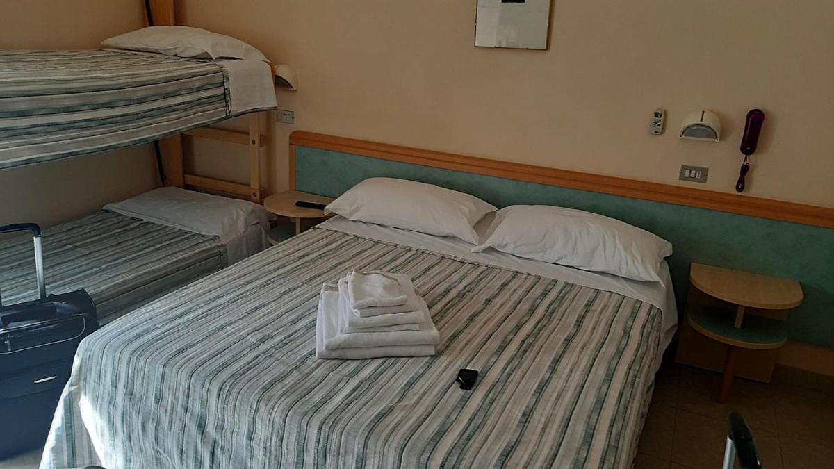 Standard Quadruple Room photo 1