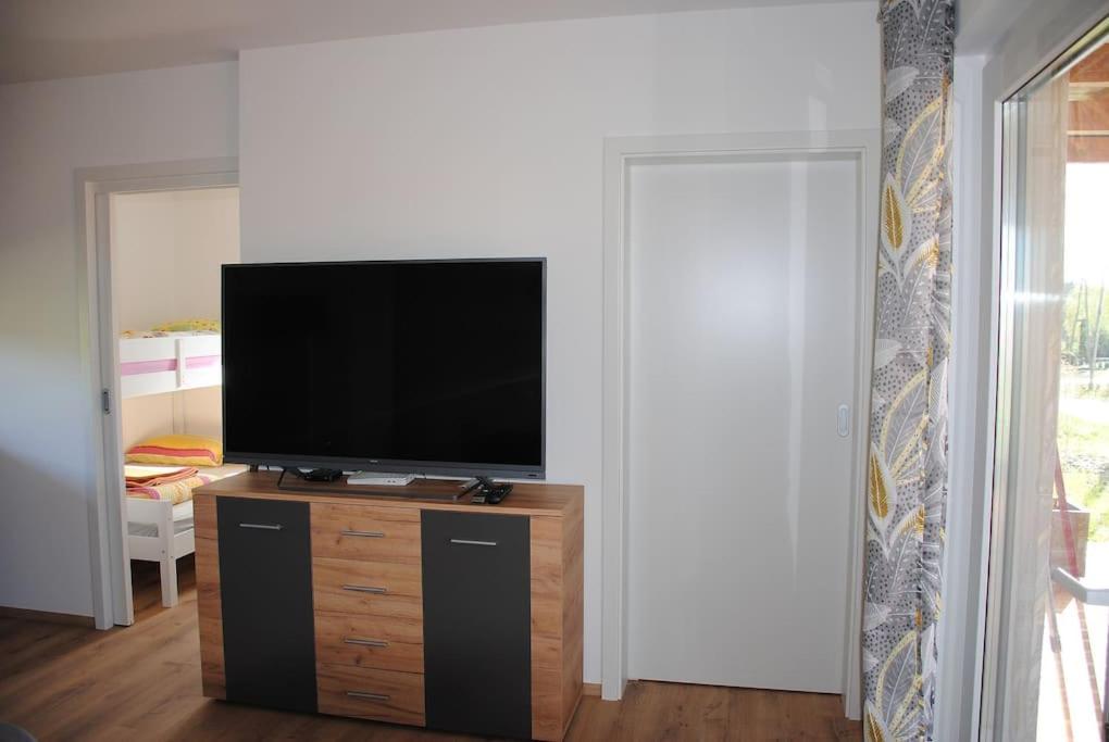 Three-Bedroom Apartment photo 2