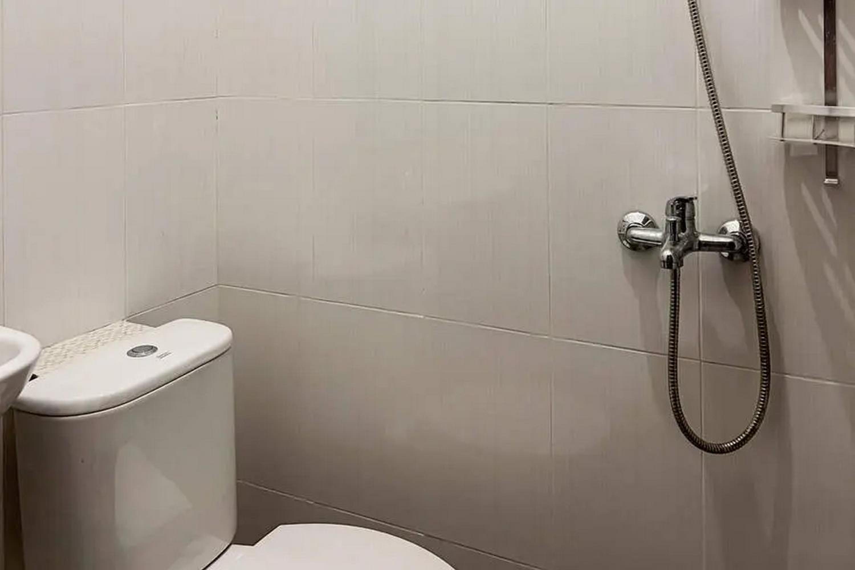 Standard Twin Room - Photo 4