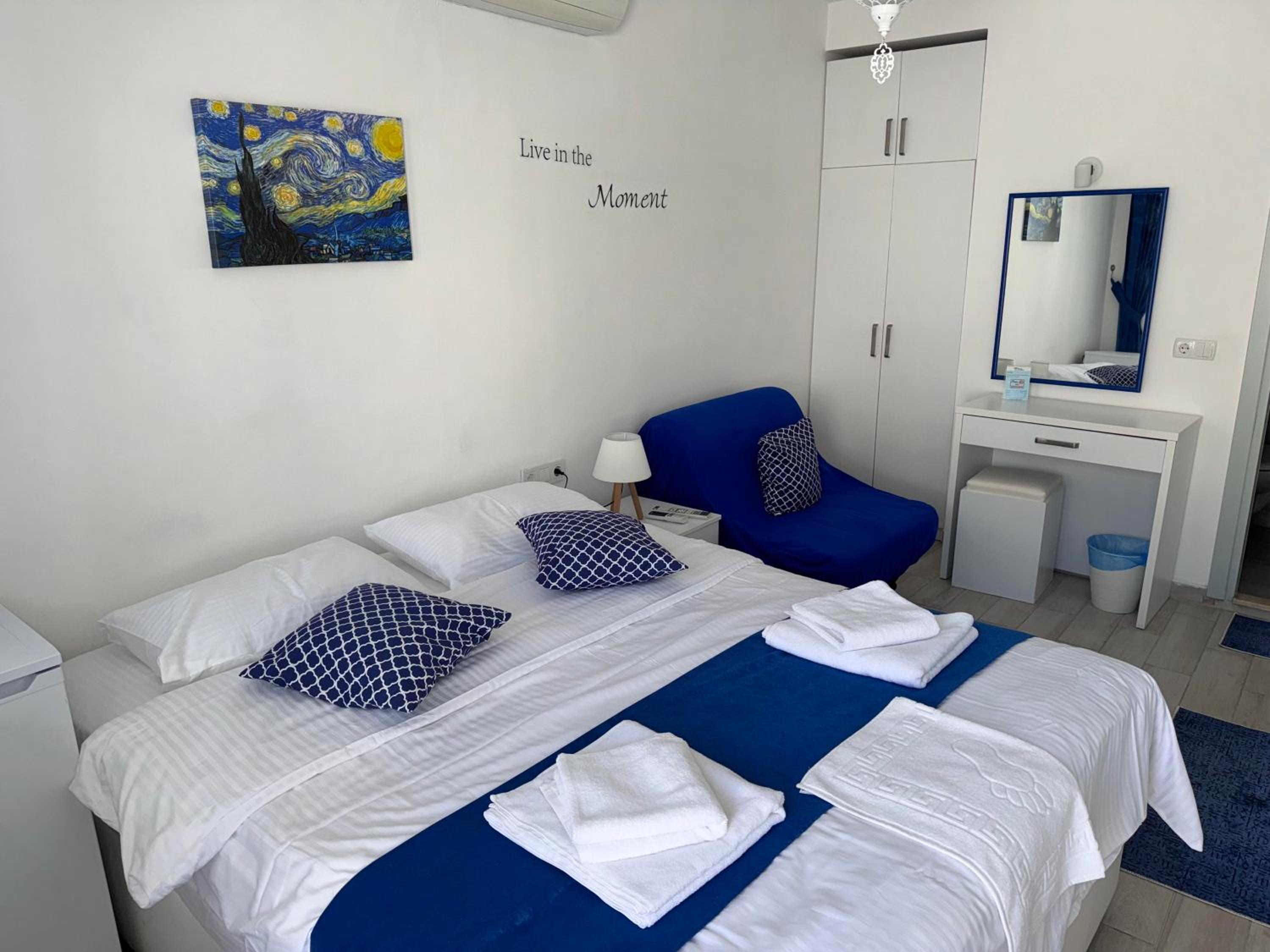 Deluxe Triple Room photo 1