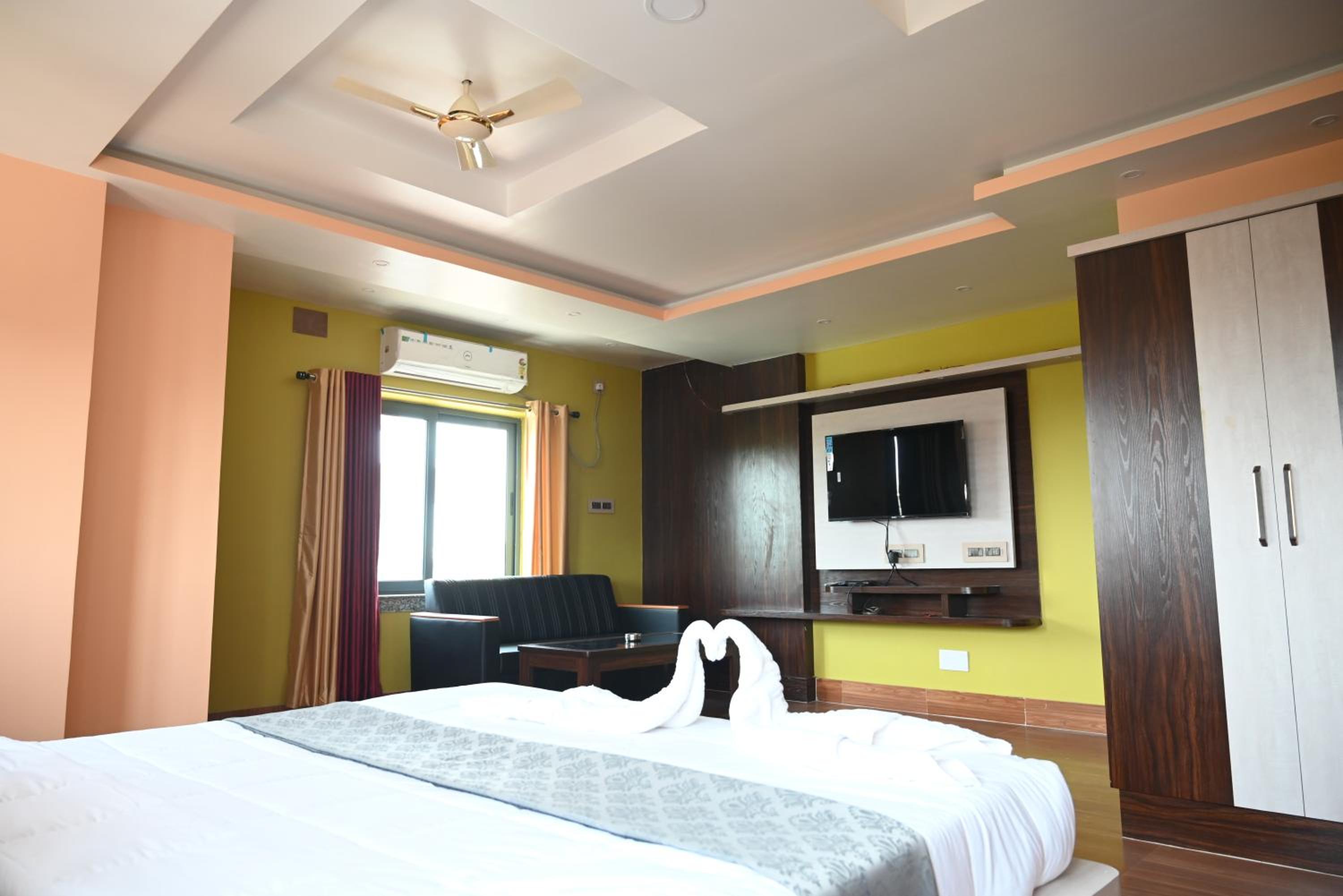 Standard Double Room - Photo 9
