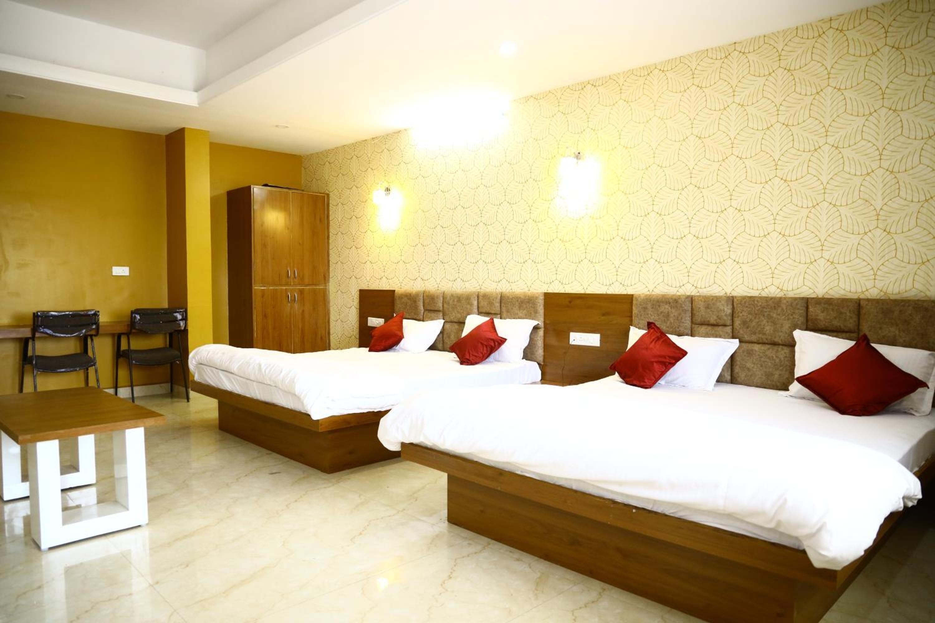 Family Room photo 1